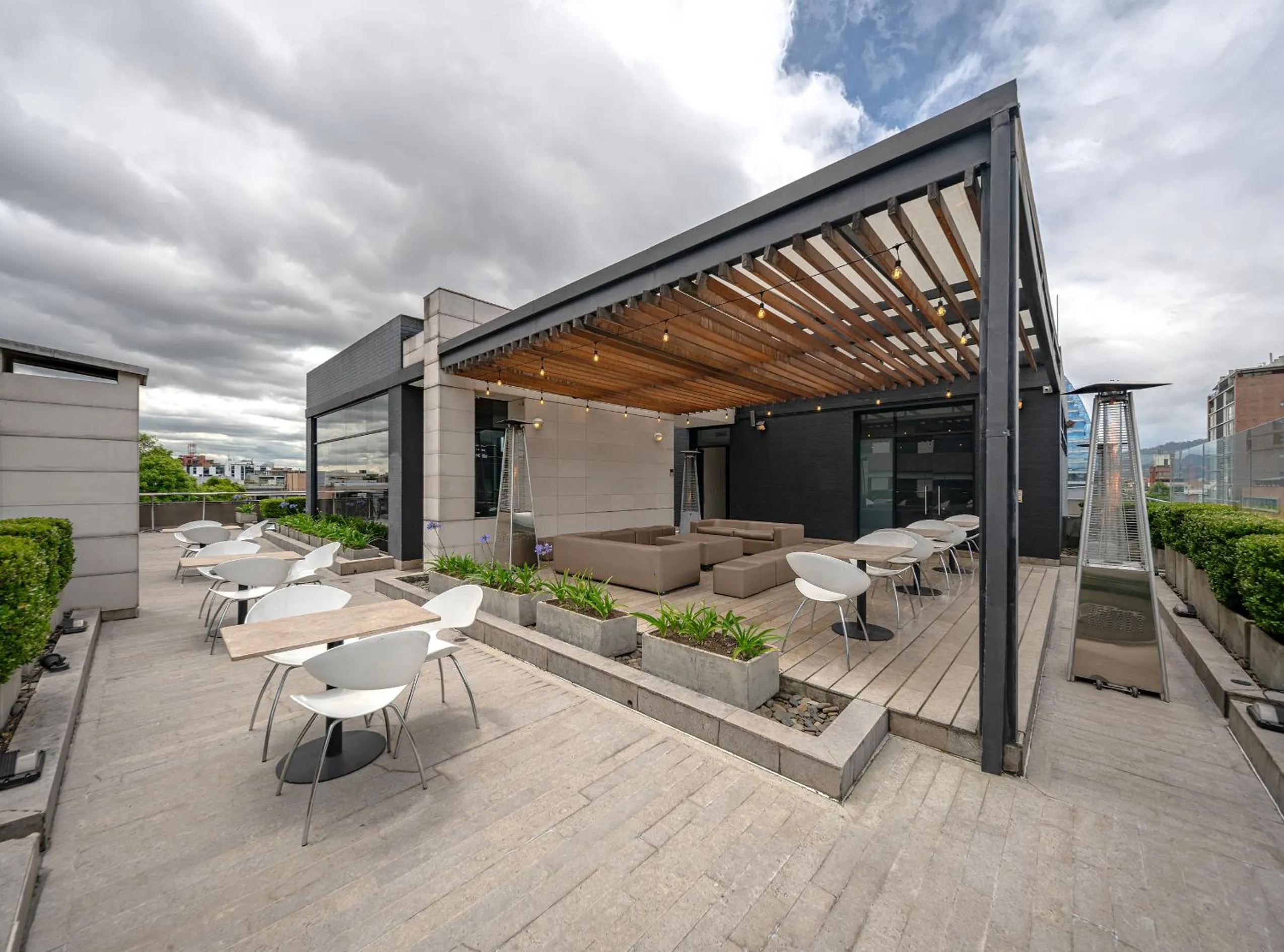 Balcony/Terrace in Hotel Chico 97 By OxoHotel