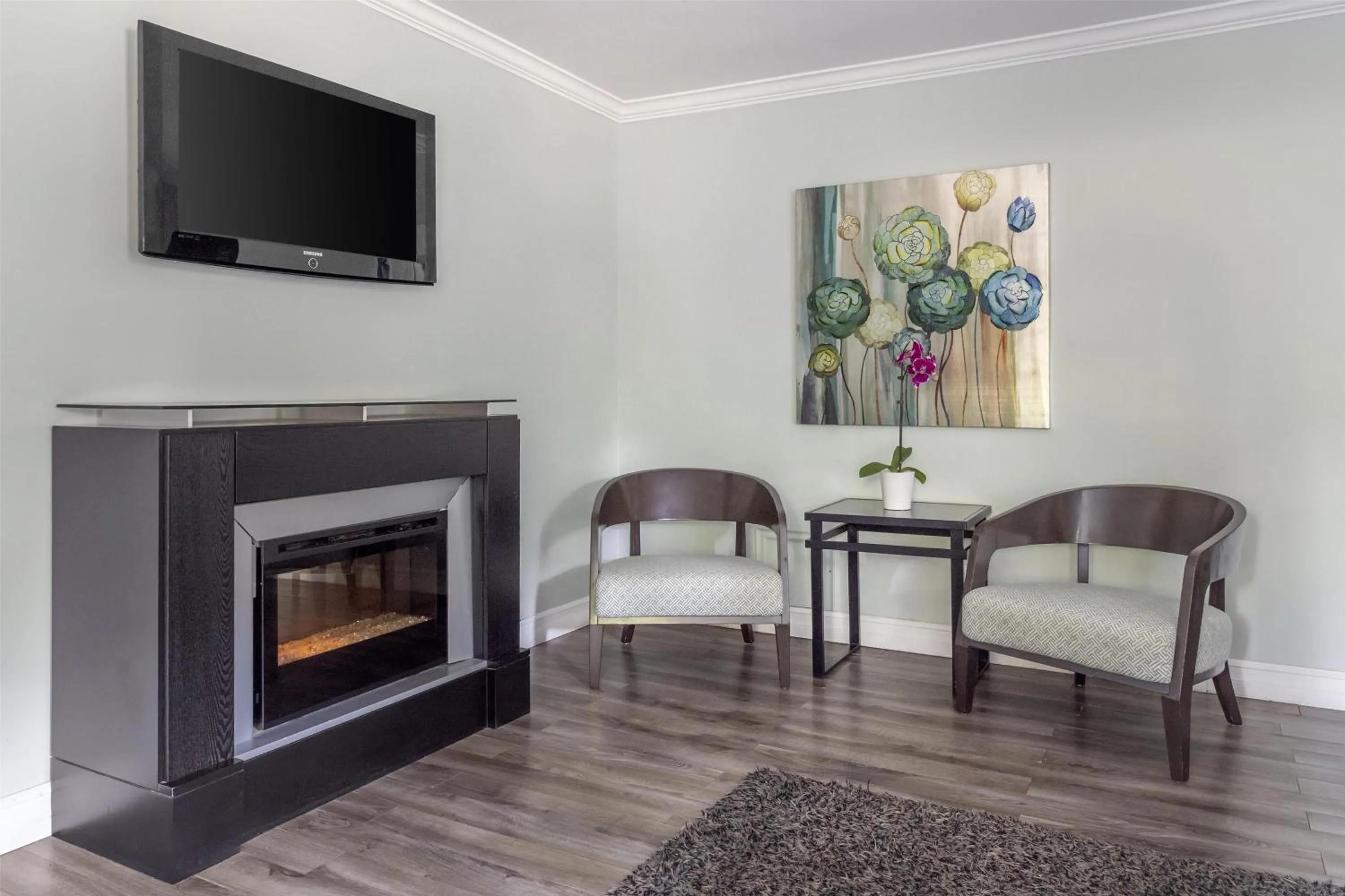 Photo of the whole room in Dannys Suites, SureStay Collection by Best Western