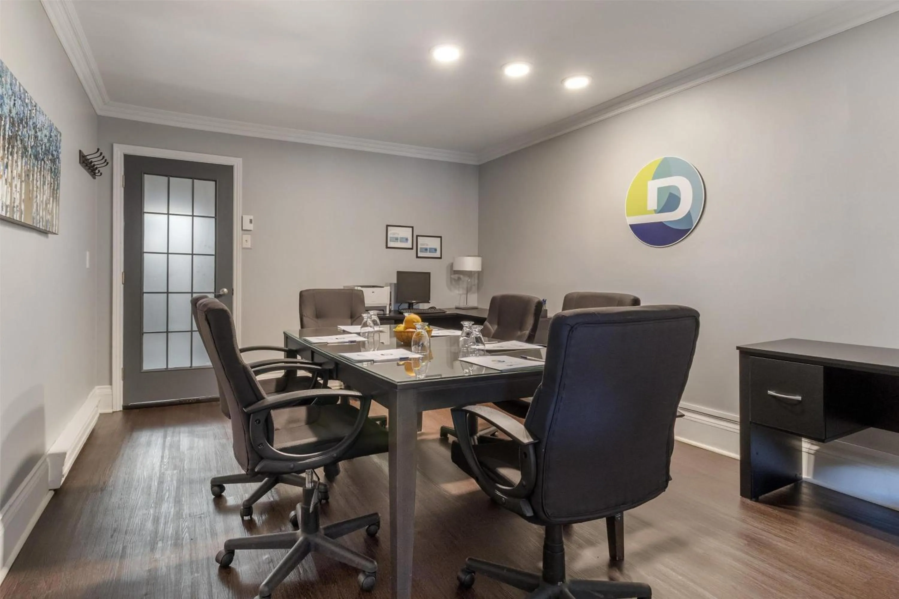 Meeting/conference room in Dannys Suites, SureStay Collection by Best Western