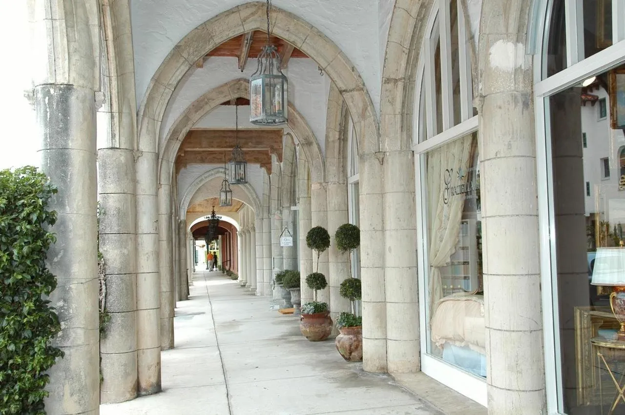 Nearby landmark in Hemingway Suites at Palm Beach Hotel Island