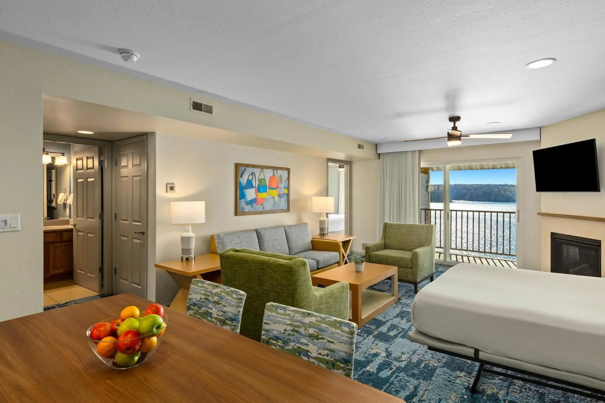 Living room in WorldMark Lake of the Ozarks