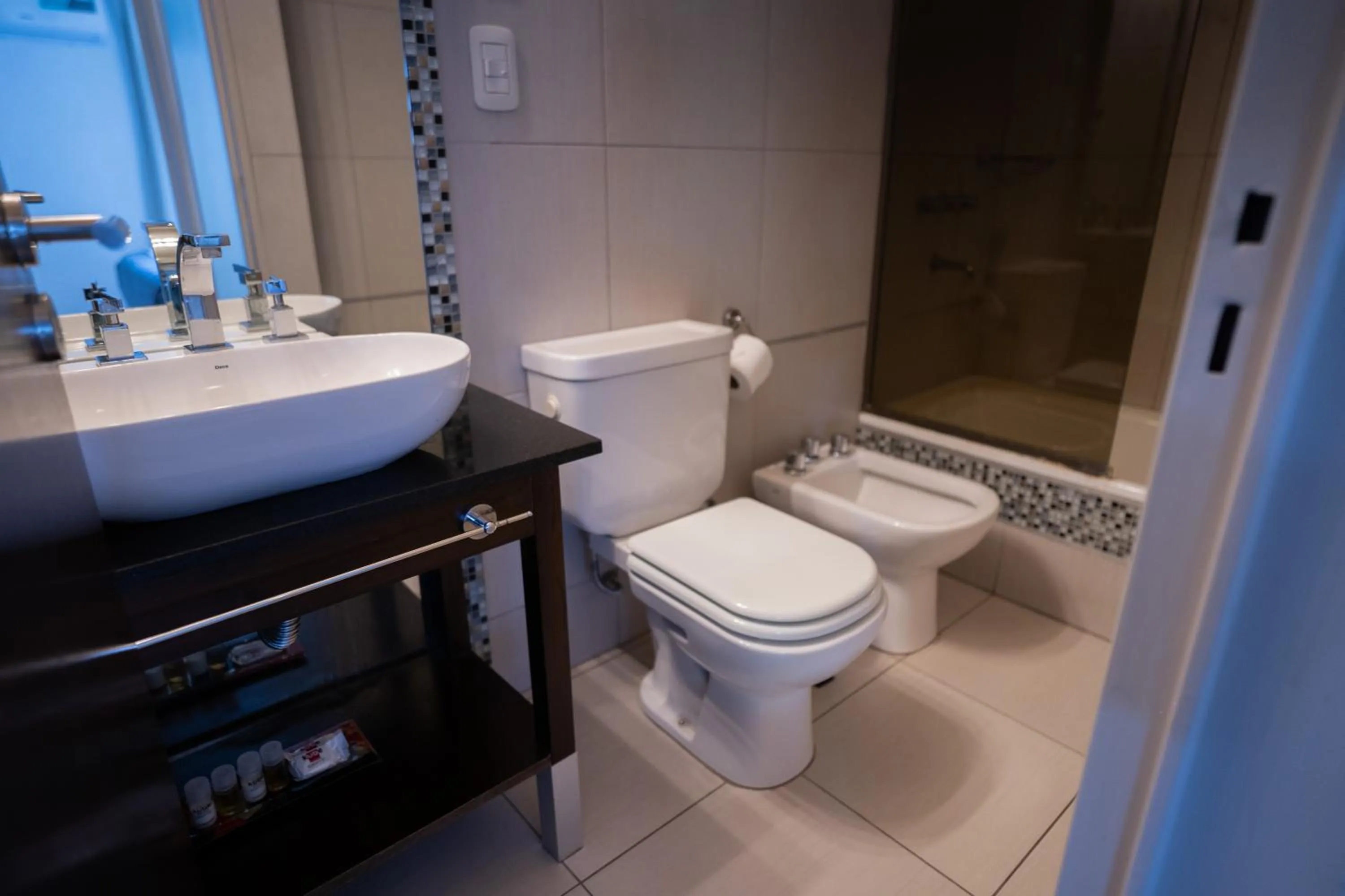 Bathroom in Kube Apartments Express