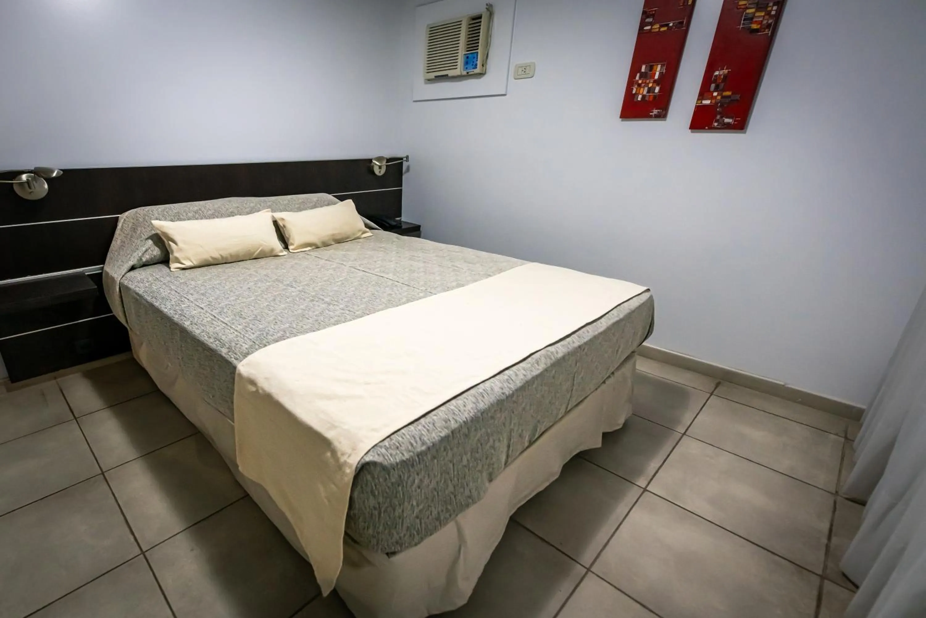 Bed in Kube Apartments Express