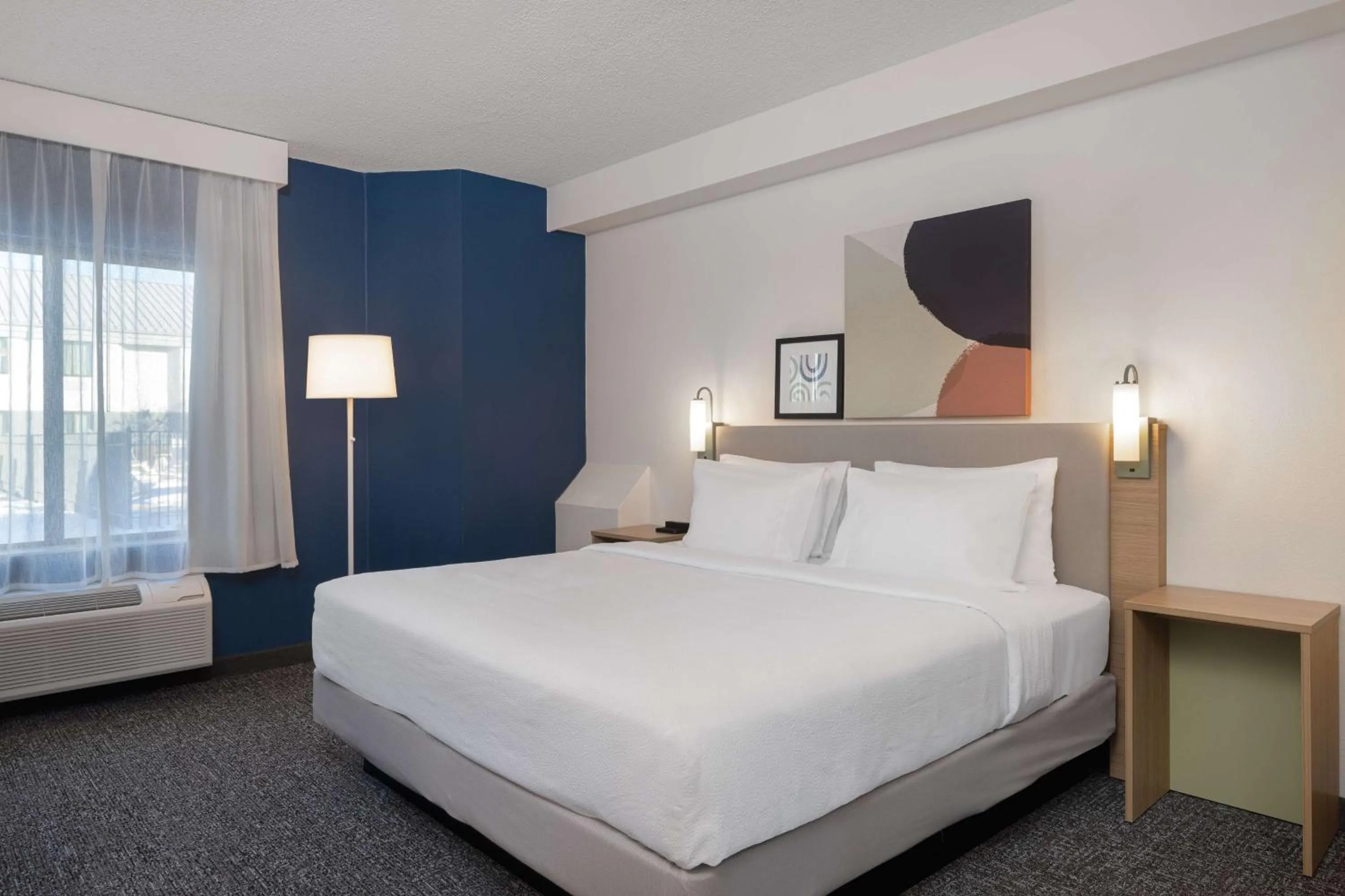 Bed in Spark by Hilton Bentonville