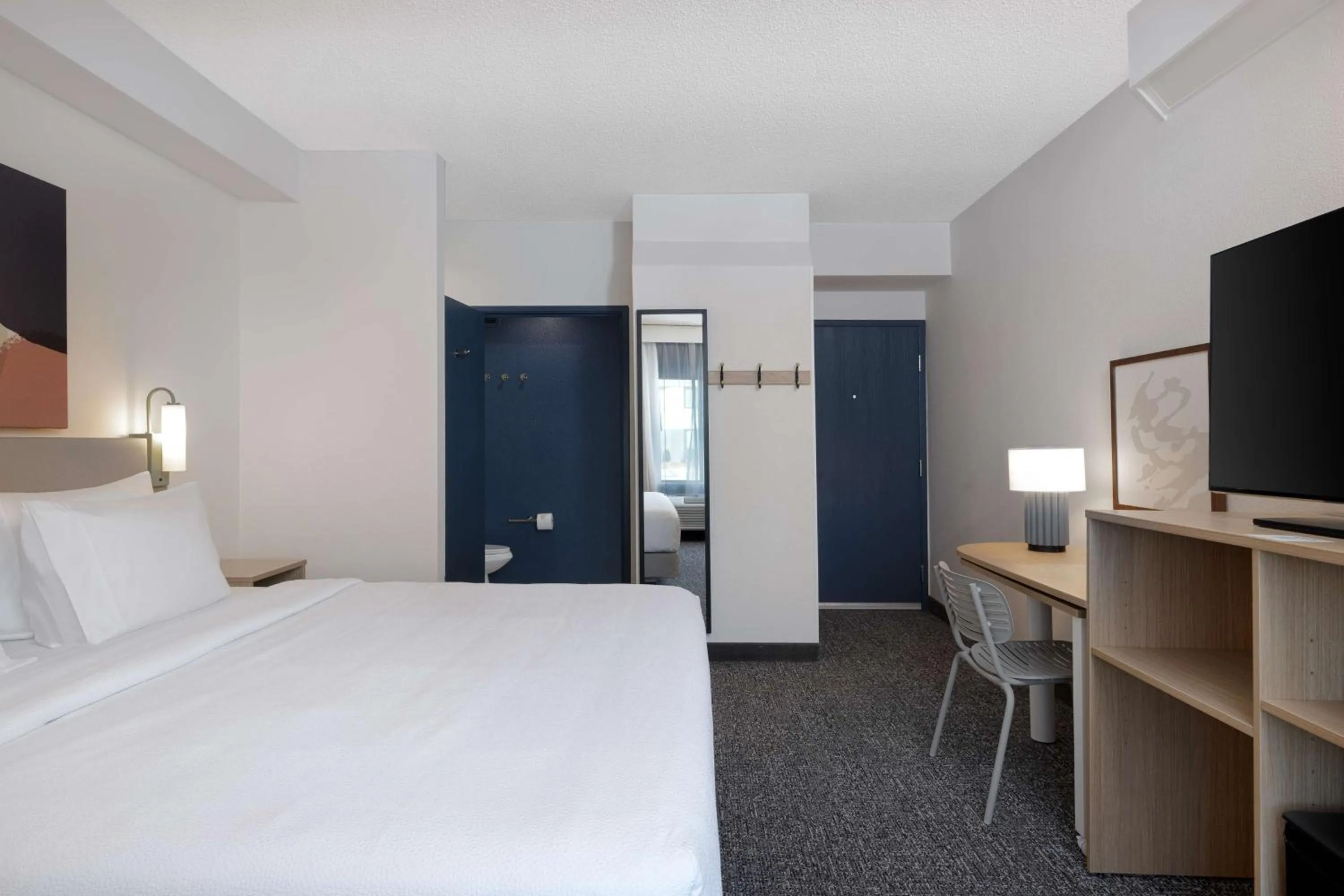 Bed in Quality Inn Bentonville-Rogers