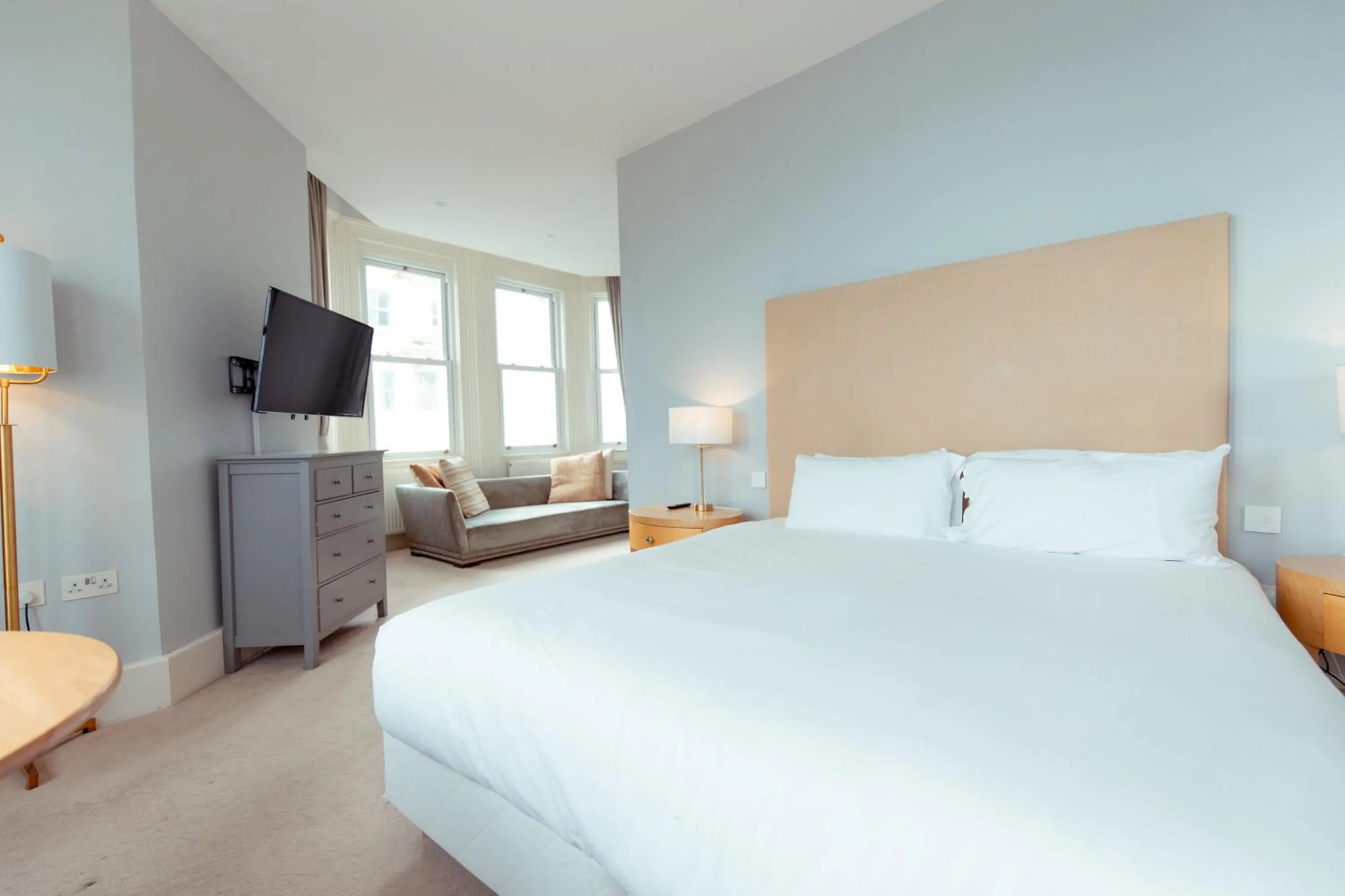 Bed in The Chatsworth Hotel