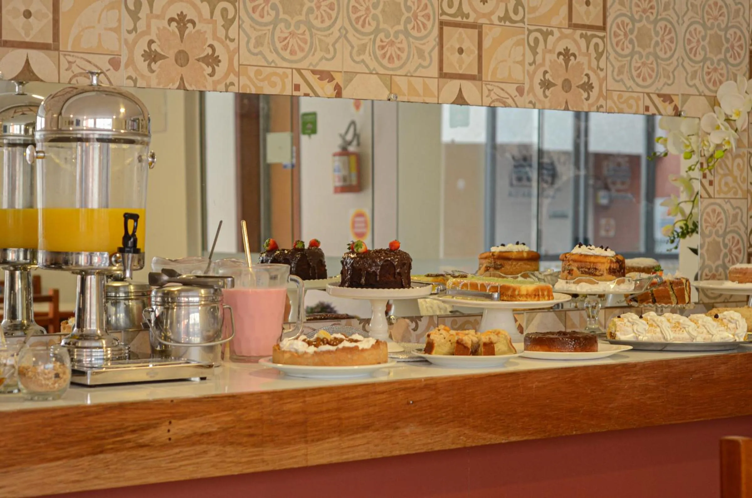 Breakfast in Pousada Garatéia