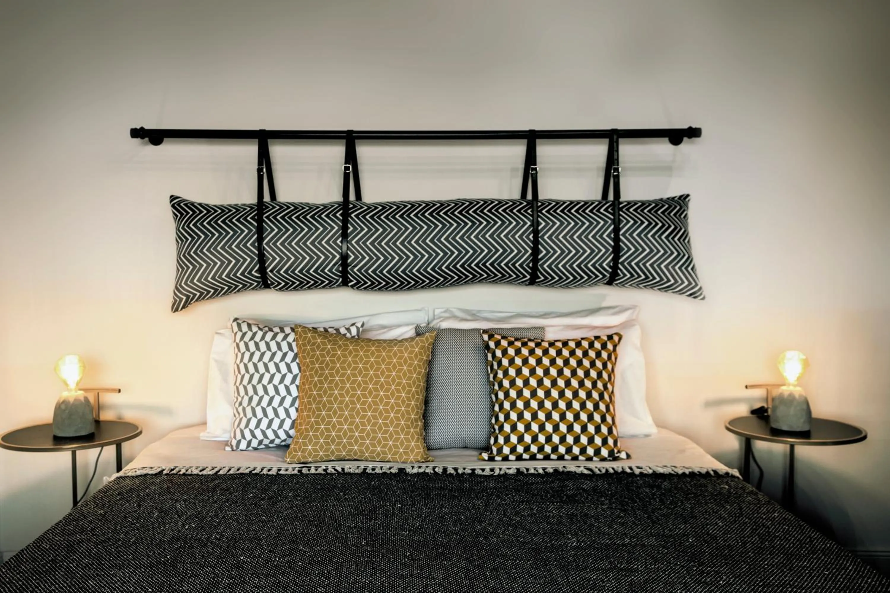 Bed in Rocks Republic