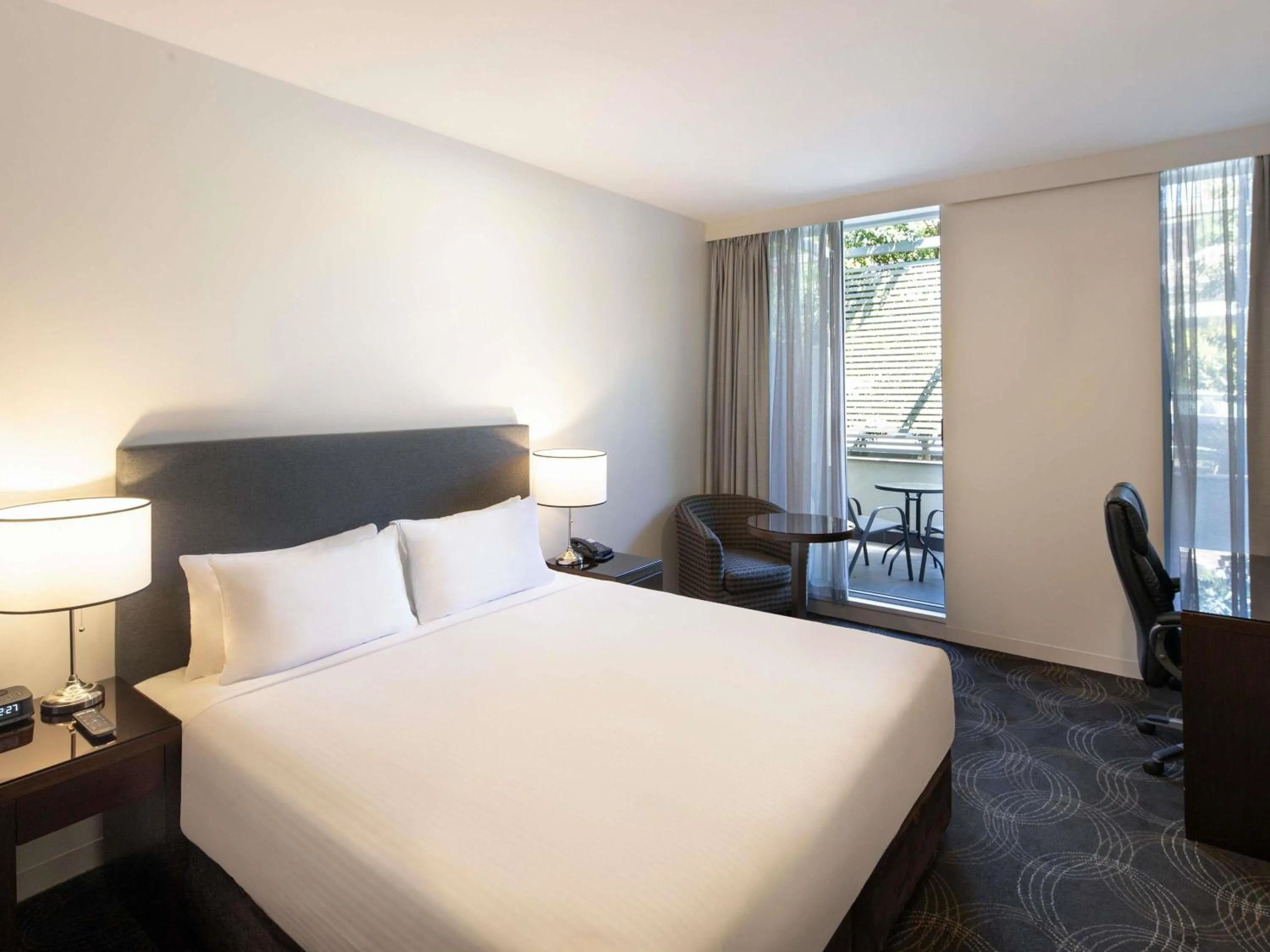 Bedroom, Bed in The Sebel Melbourne Kew