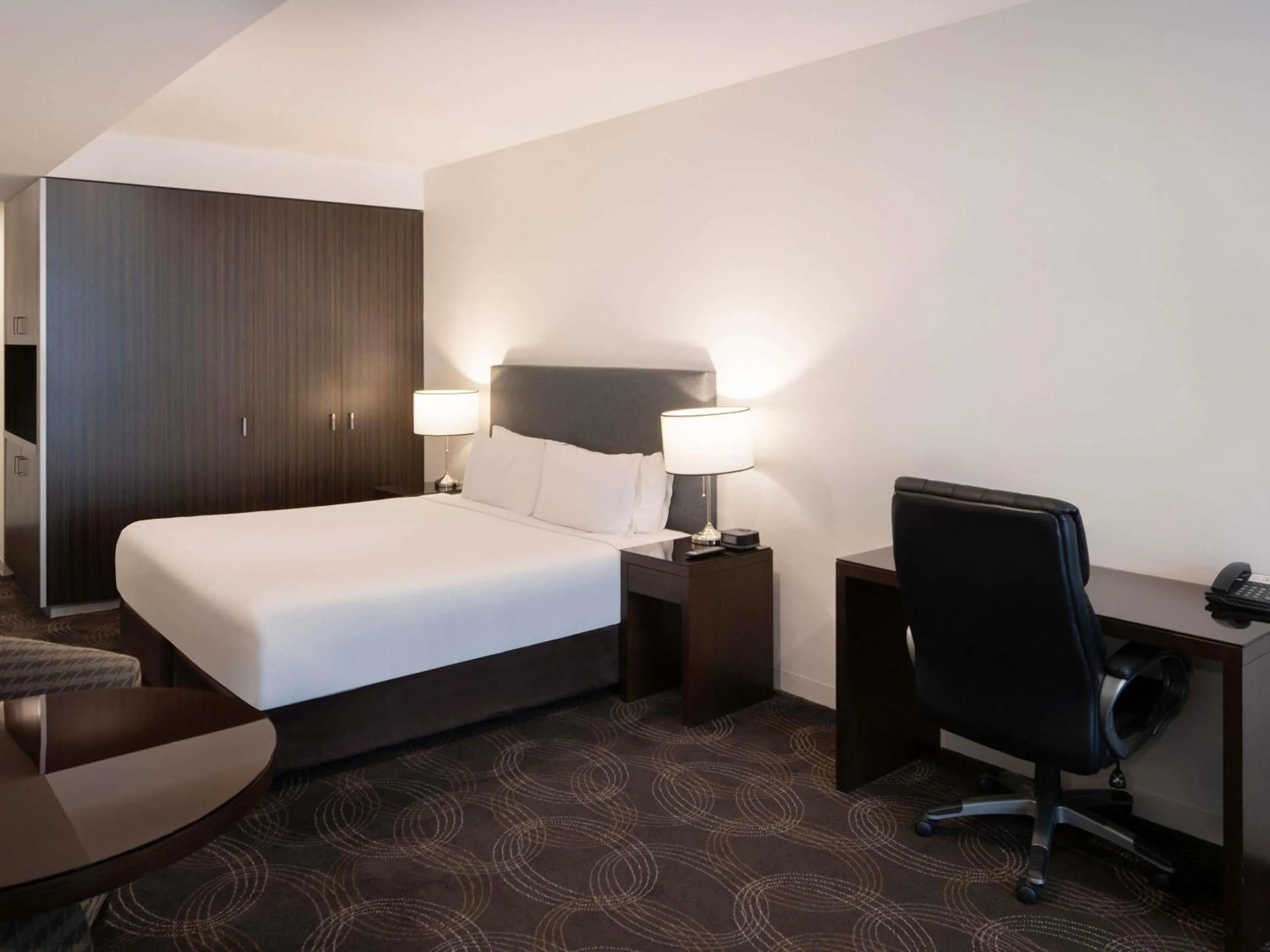 Bedroom, Bed in The Sebel Melbourne Kew