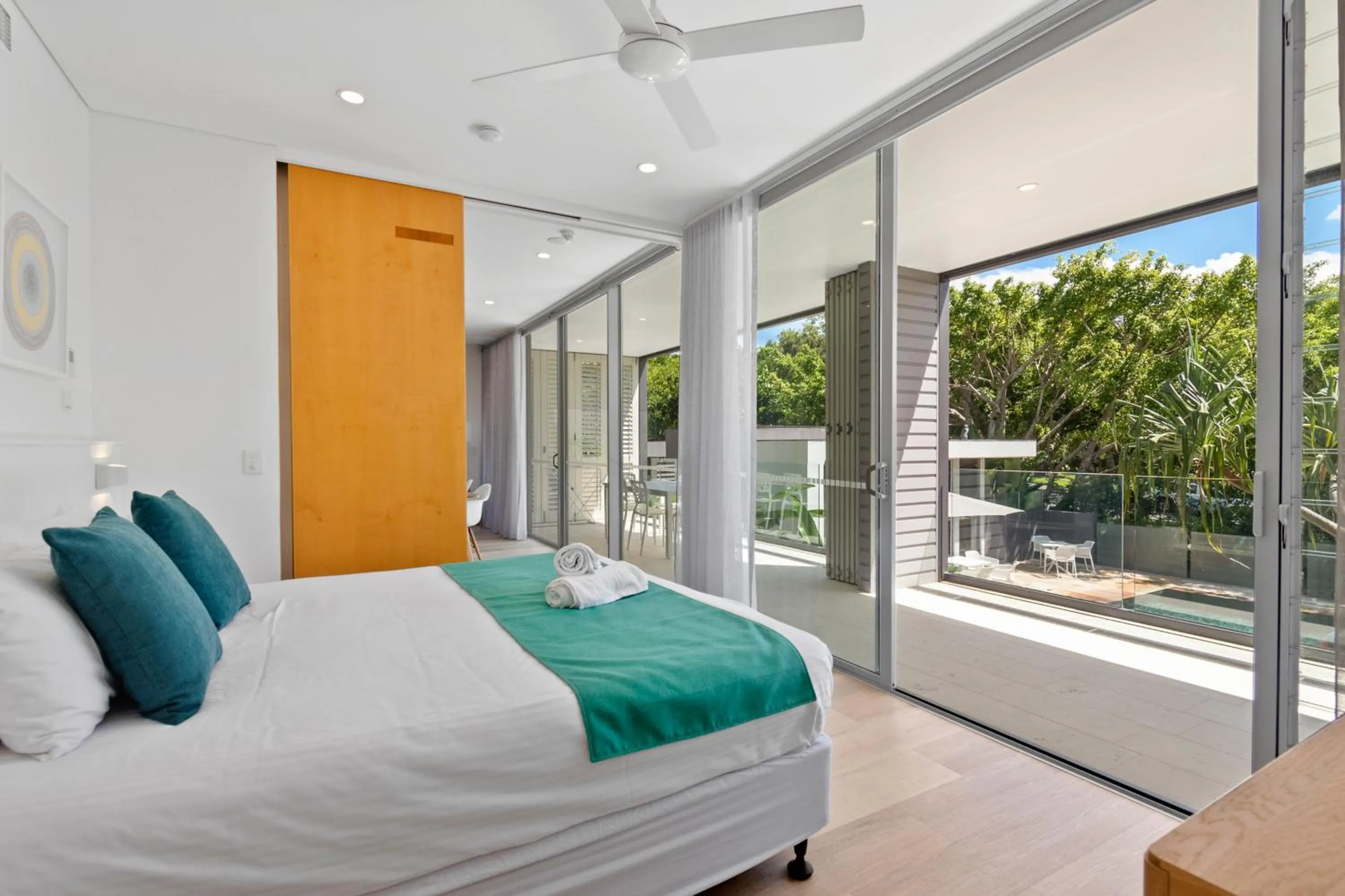 Balcony/Terrace, Bed in The Rise Noosa