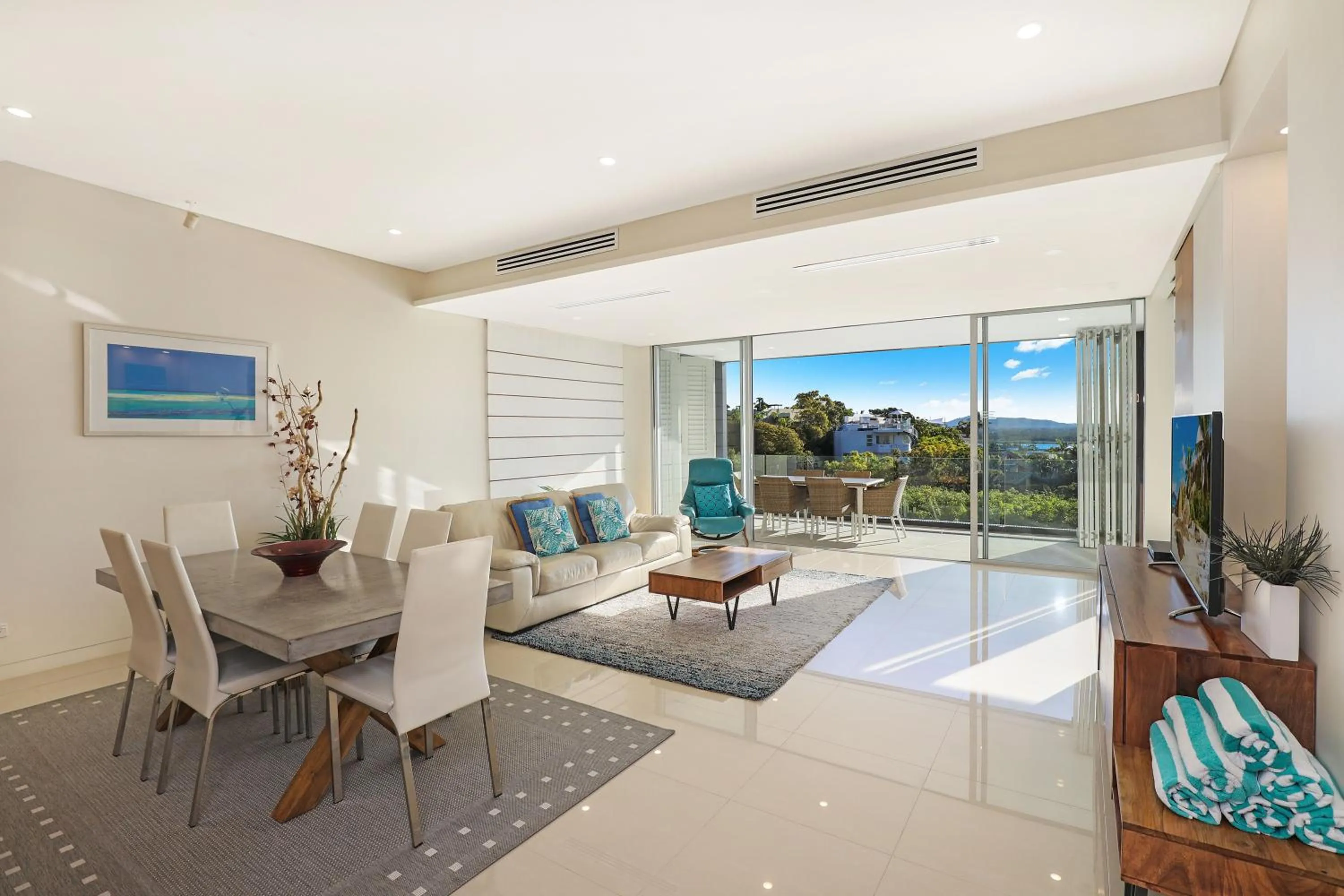 Day in The Rise Noosa