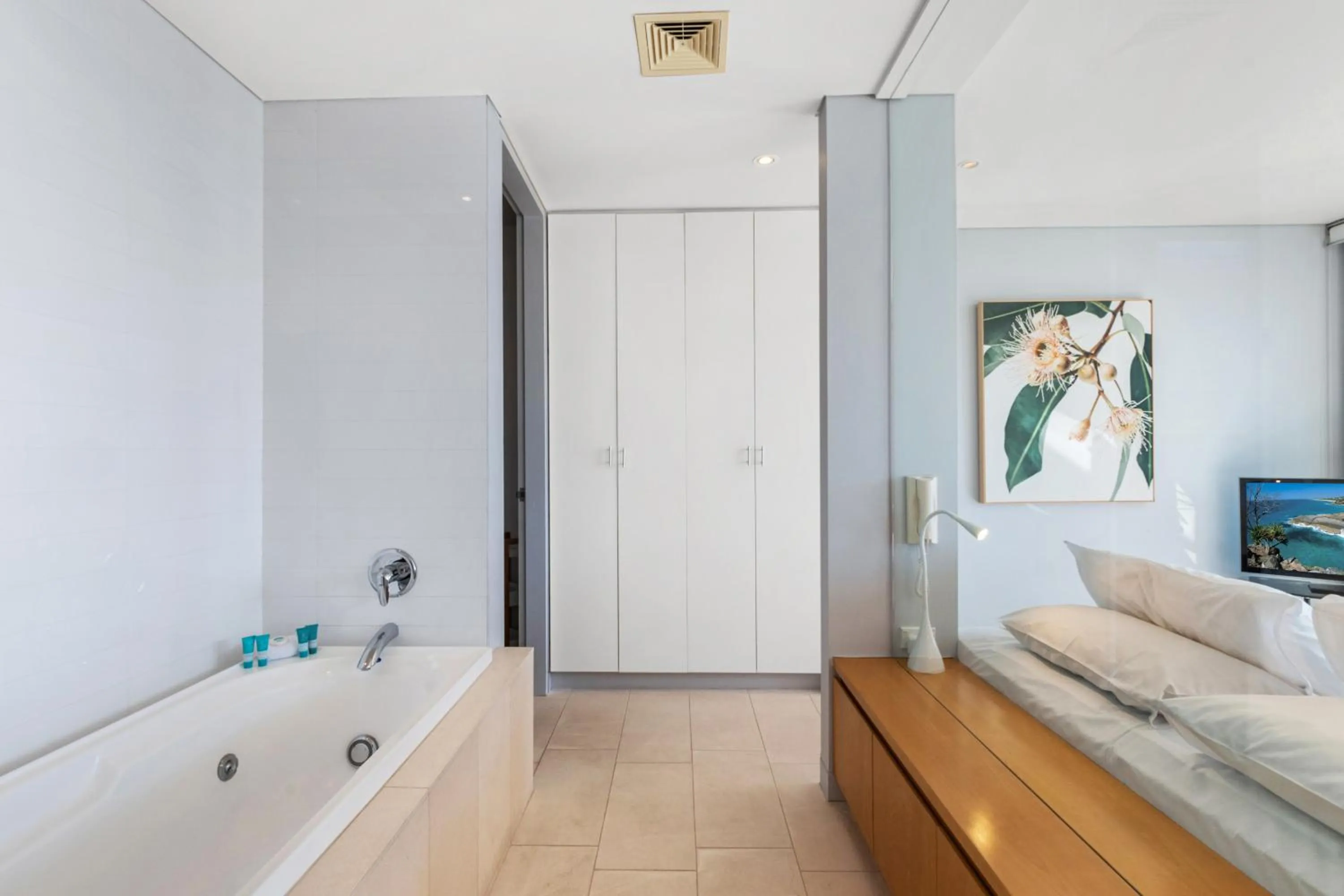 Bath, Bed in The Rise Noosa