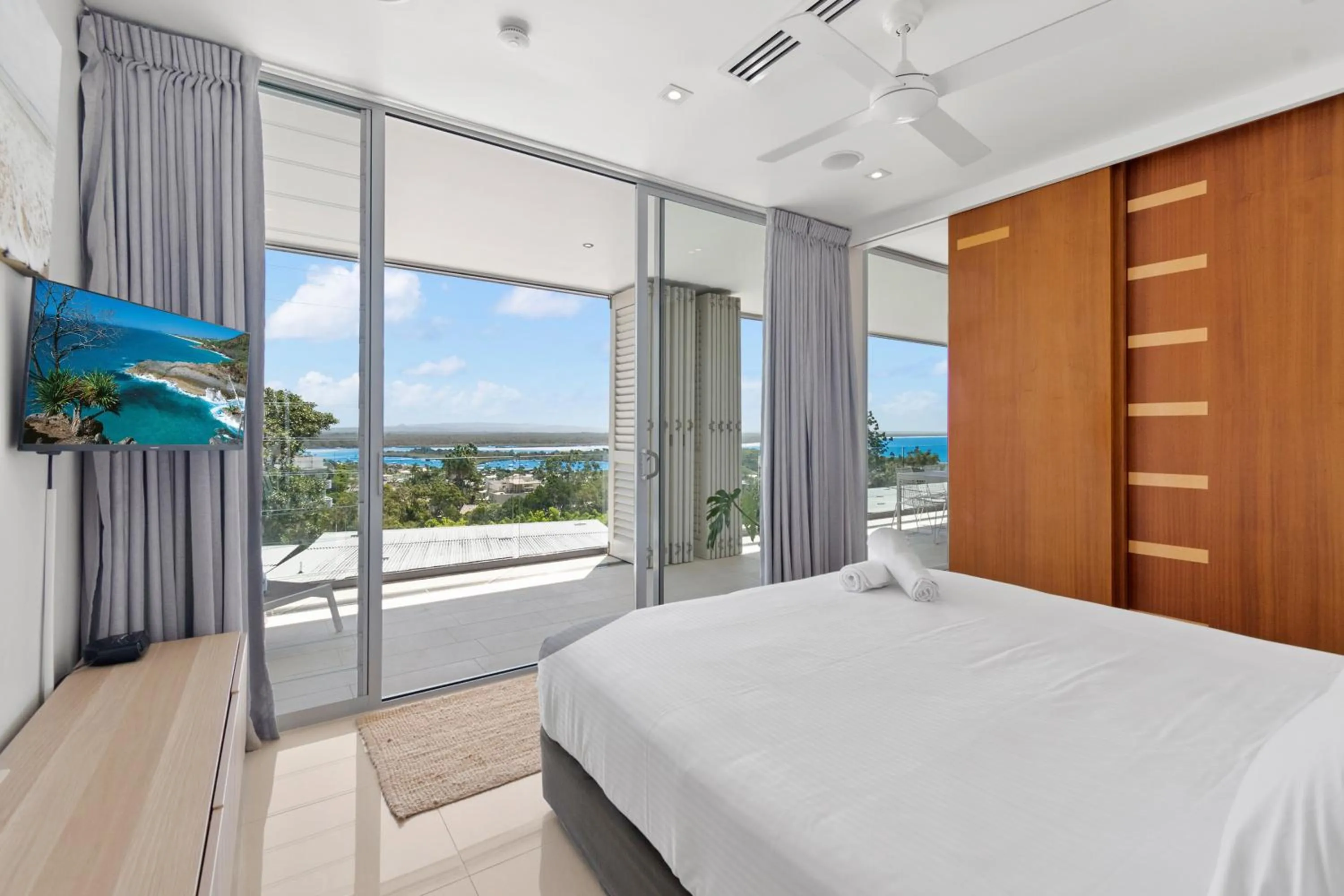 Bed in The Rise Noosa