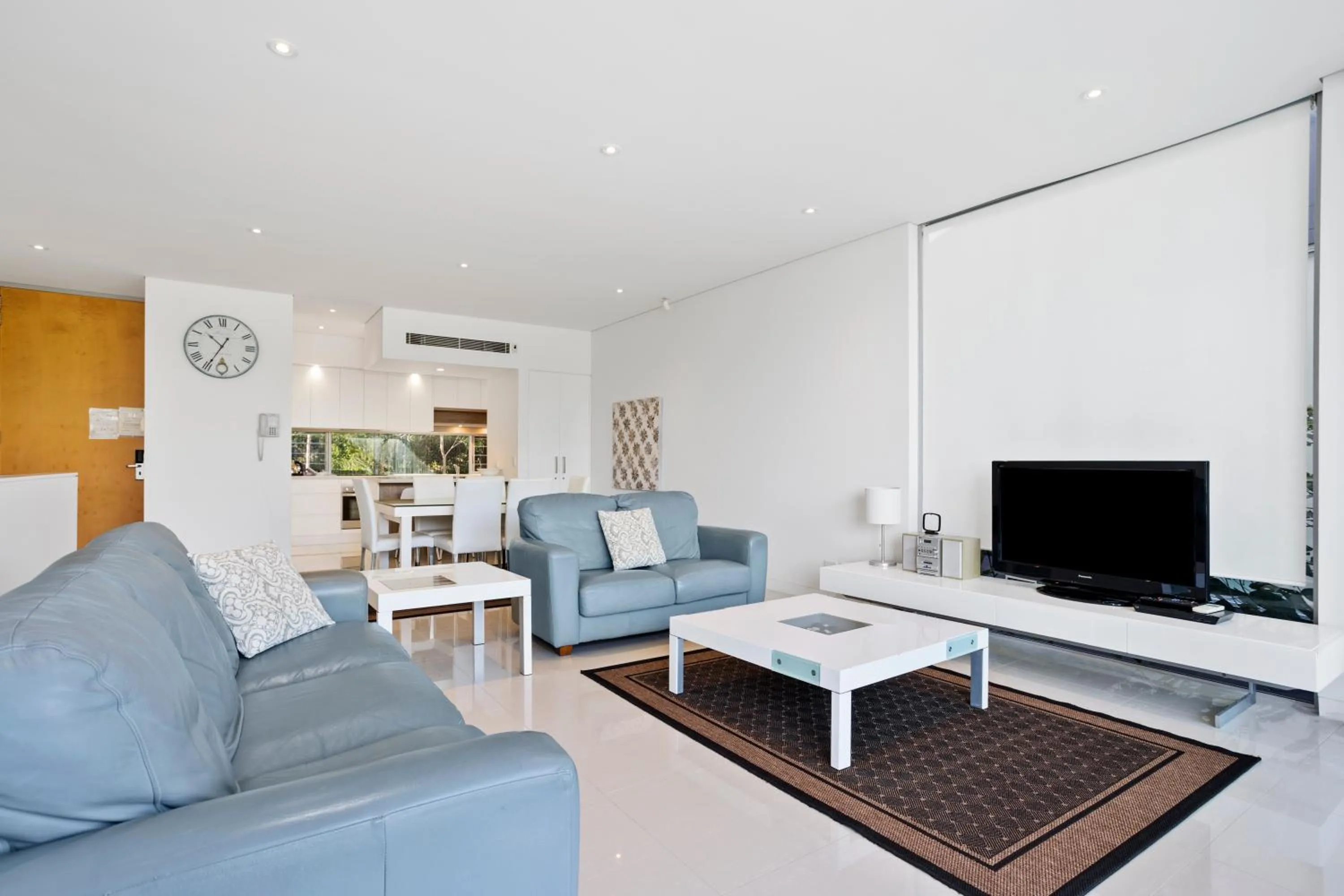 TV and multimedia in The Rise Noosa