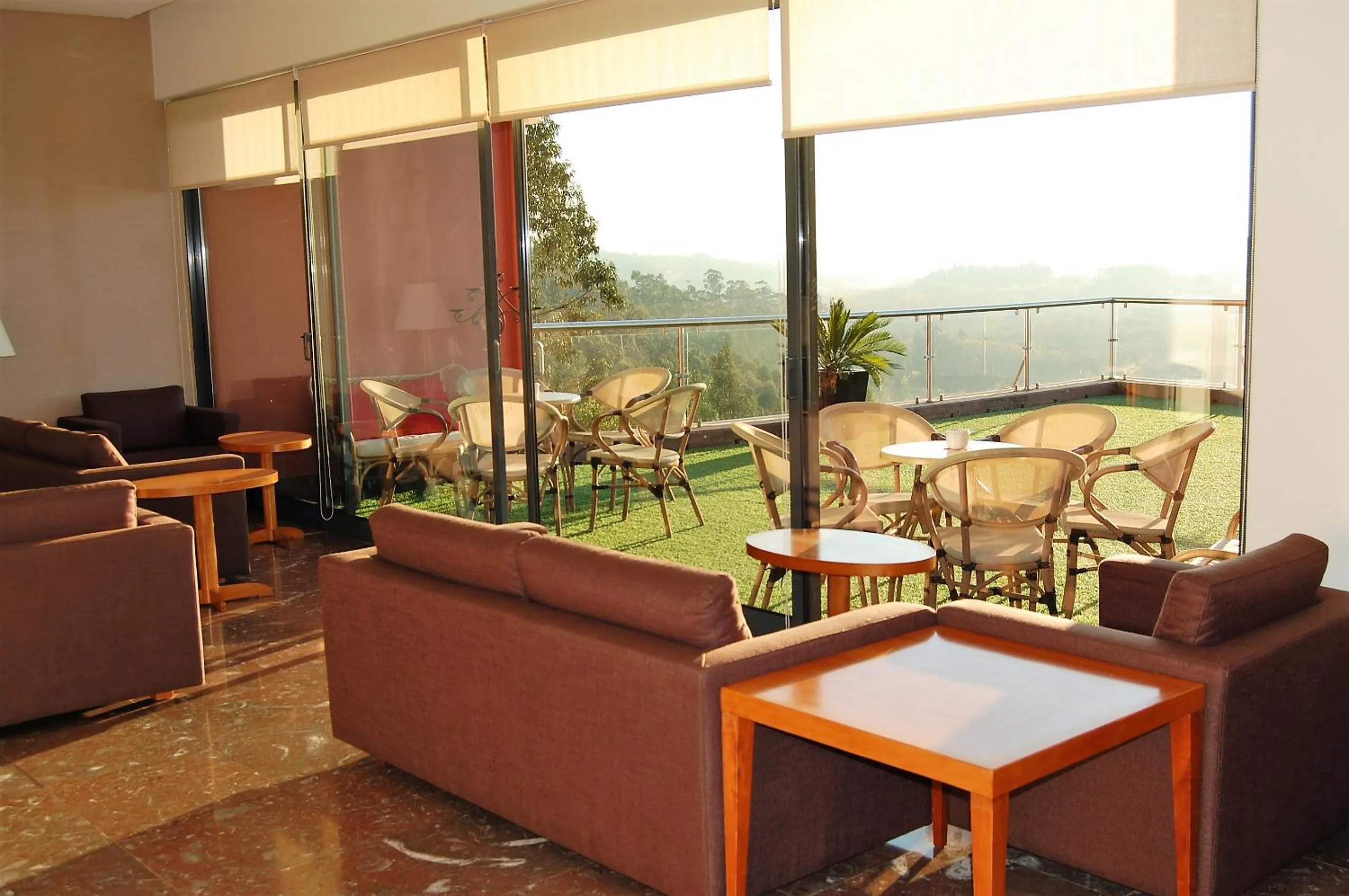 Lounge or bar in Quinta do Louredo Hotel
