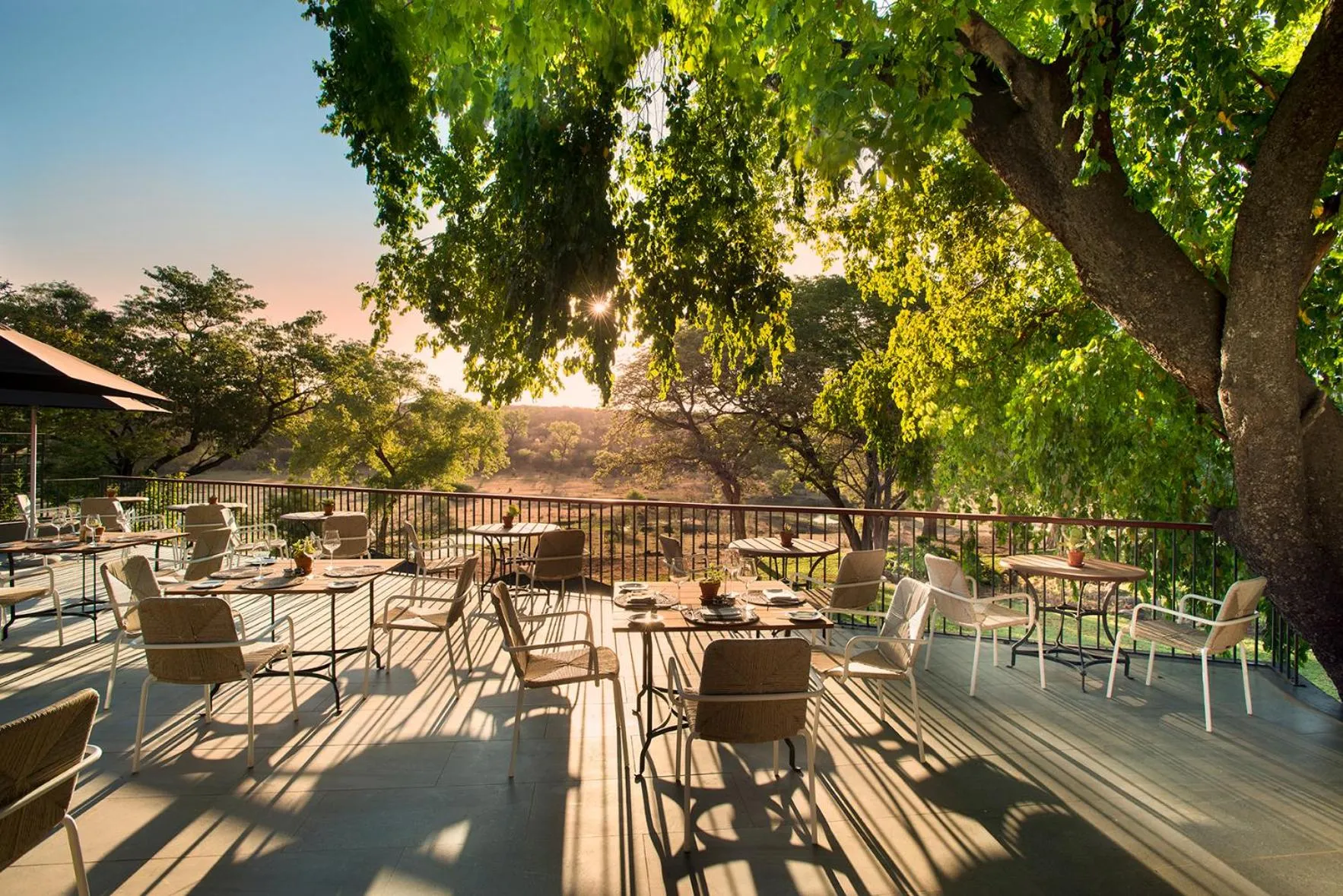 Food and drinks in Anantara Stanley & Livingstone Victoria Falls Hotel