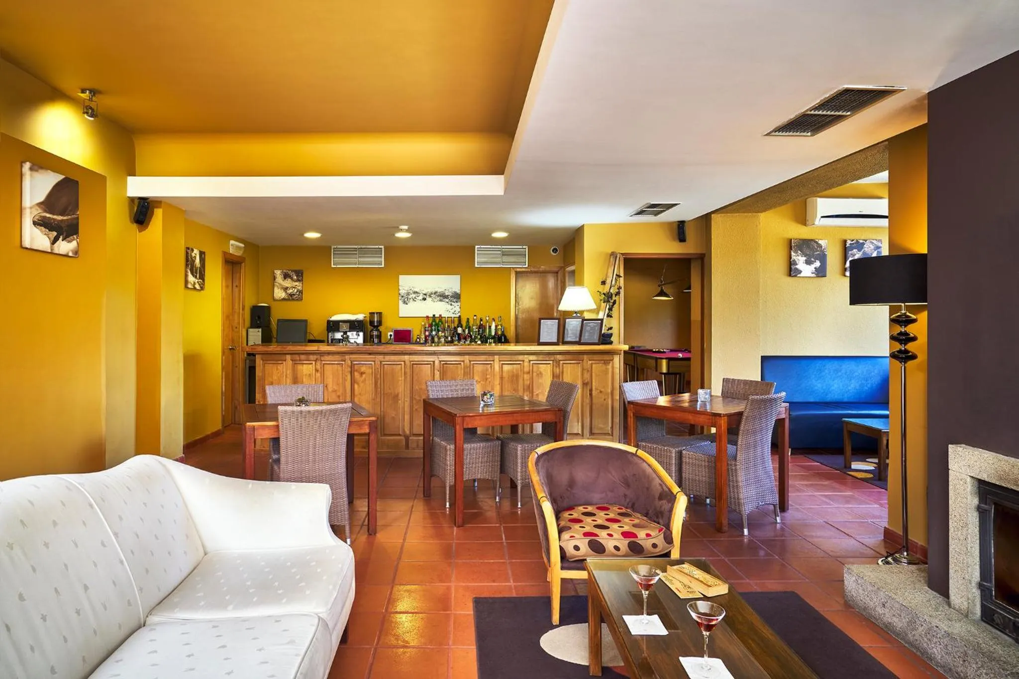 Lounge or bar in Hotel Castrum Villae by Walk Hotels