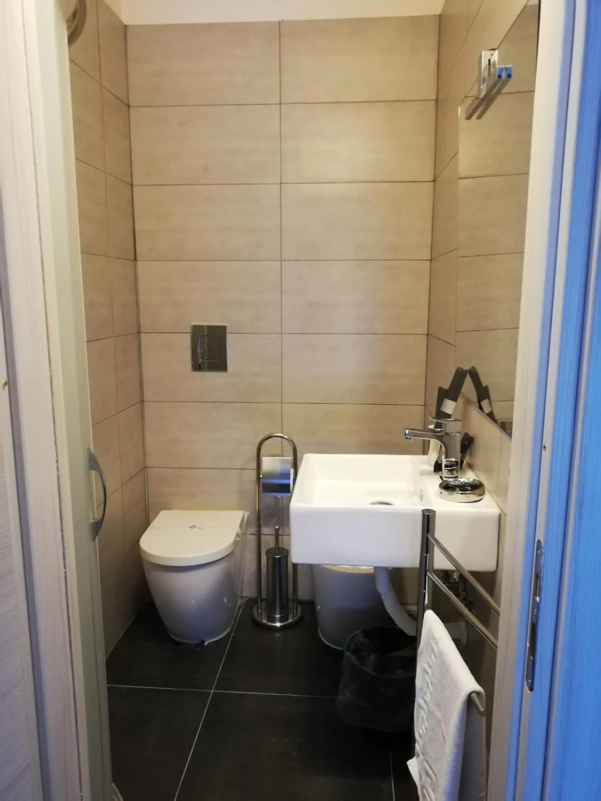 Bathroom in Tiffany & Babylon Luxury Stay