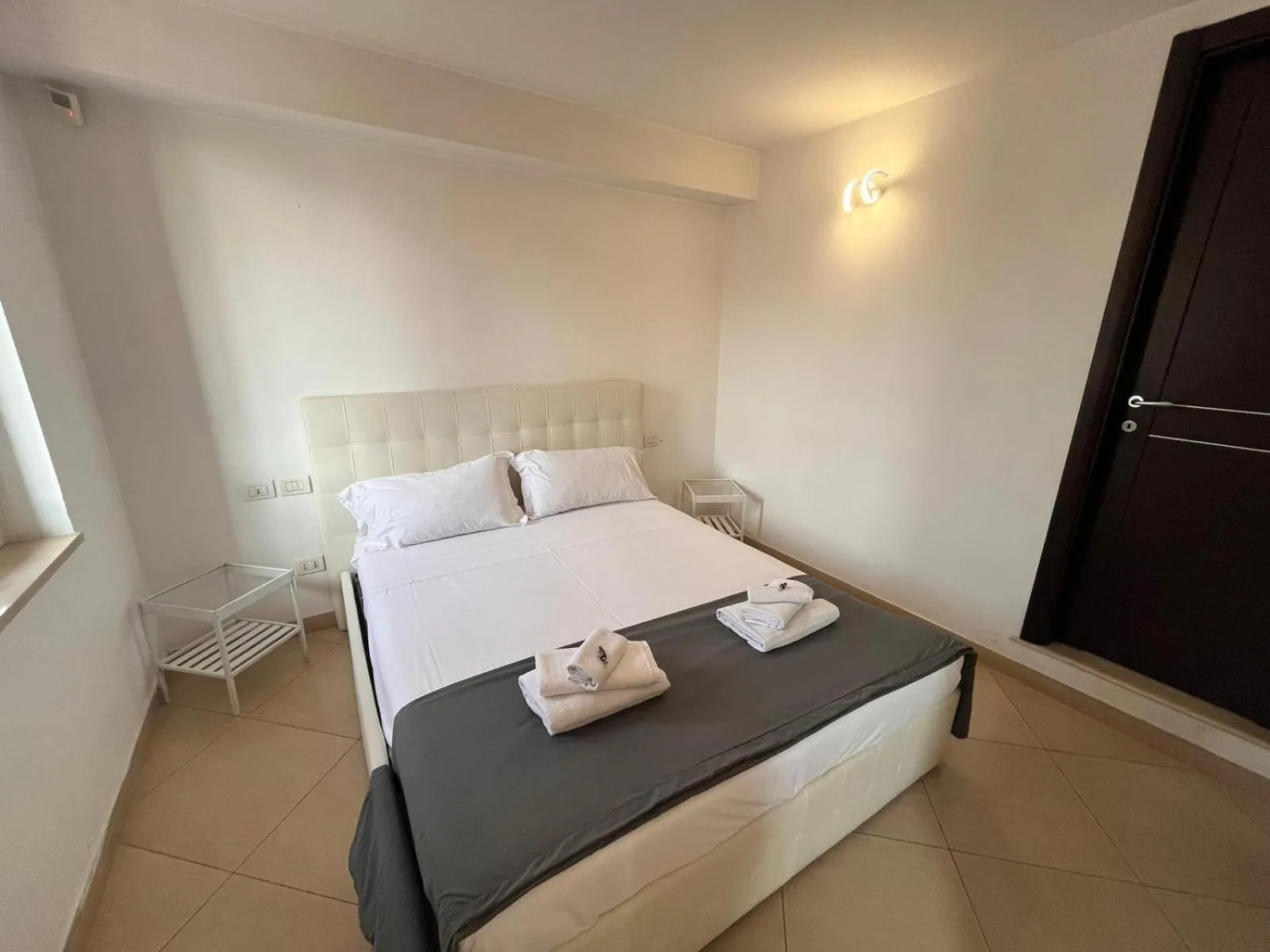 Bedroom, Bed in Tiffany & Babylon Luxury Stay