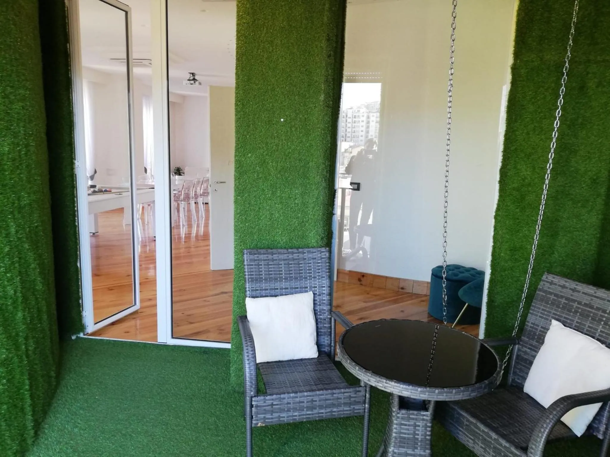 Garden in Tiffany & Babylon Luxury Stay