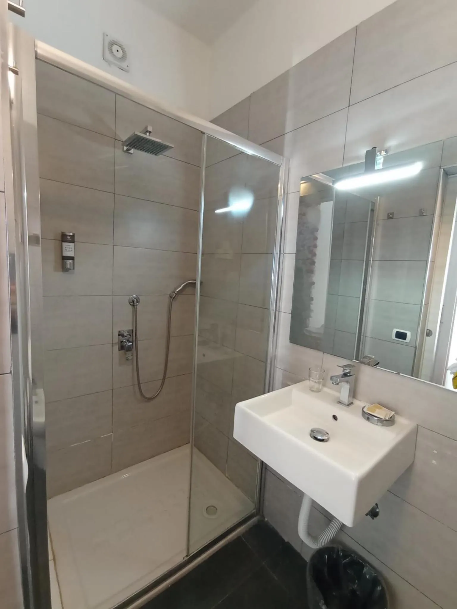 Bathroom in Tiffany & Babylon Luxury Stay