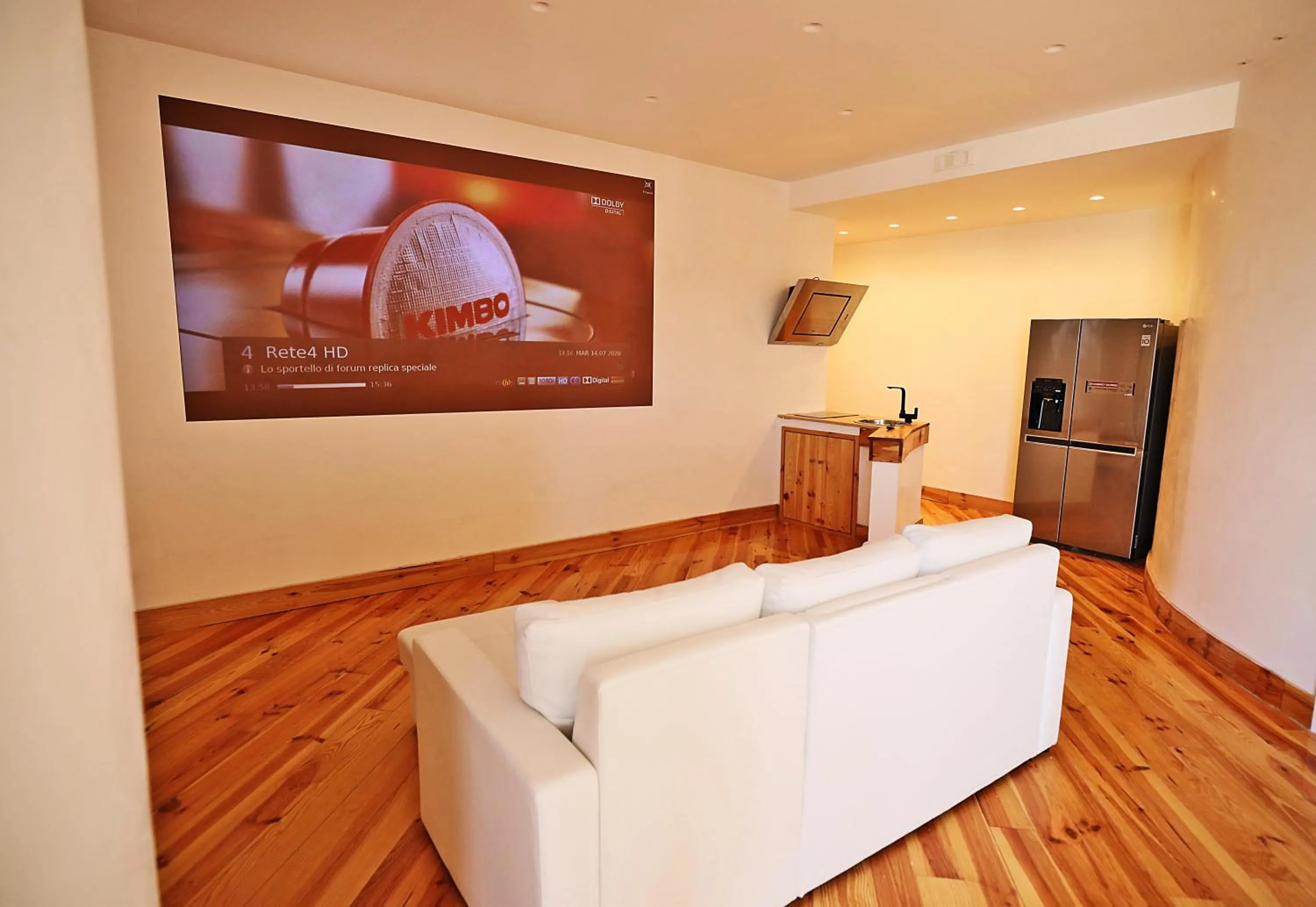 Living room, Bed in Tiffany & Babylon Luxury Stay