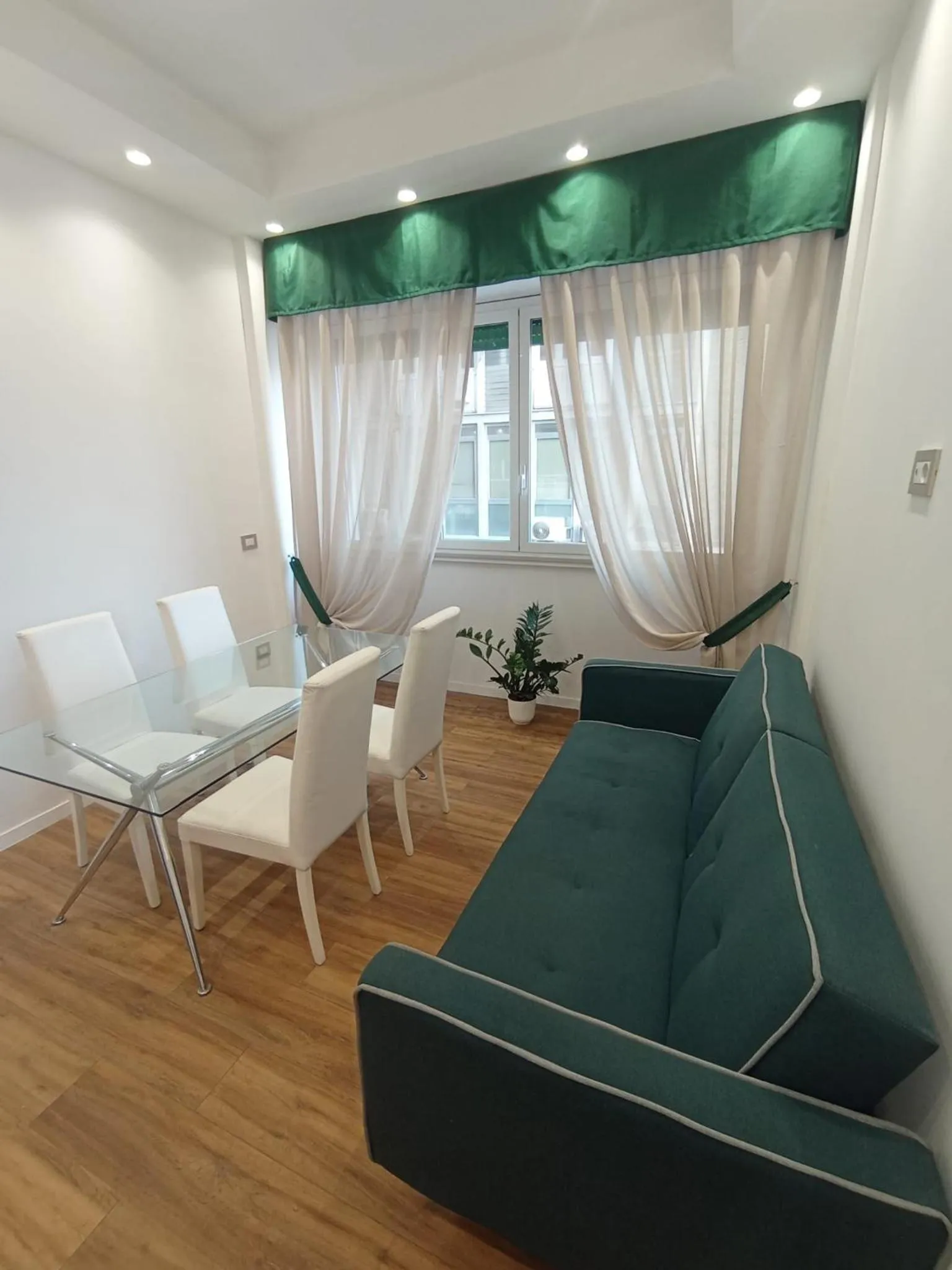 Photo of the whole room in Tiffany & Babylon Luxury Stay