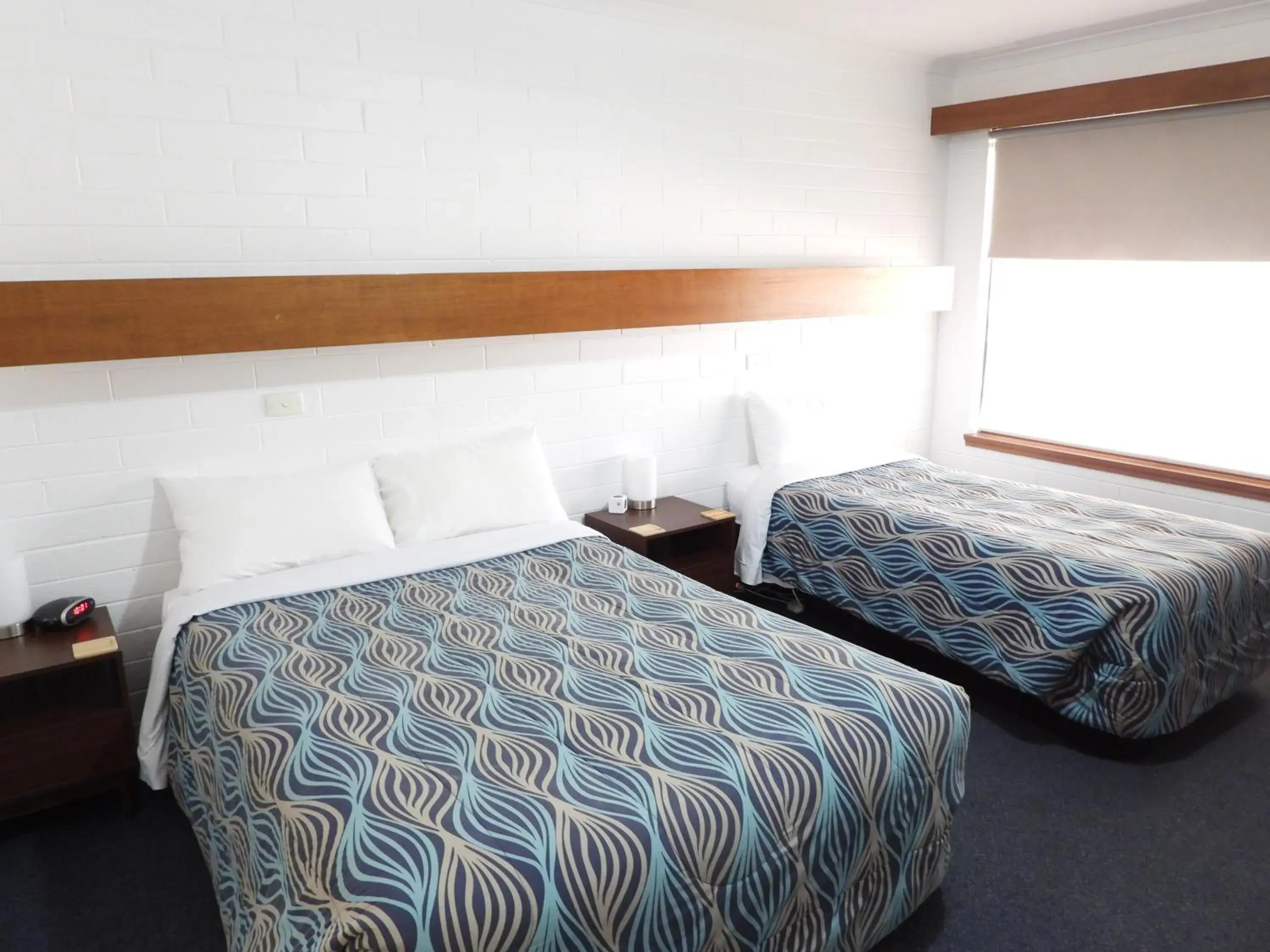 Deluxe Family Room in Orana Motor Inn Deluxe Family Room in Orana Motor Inn