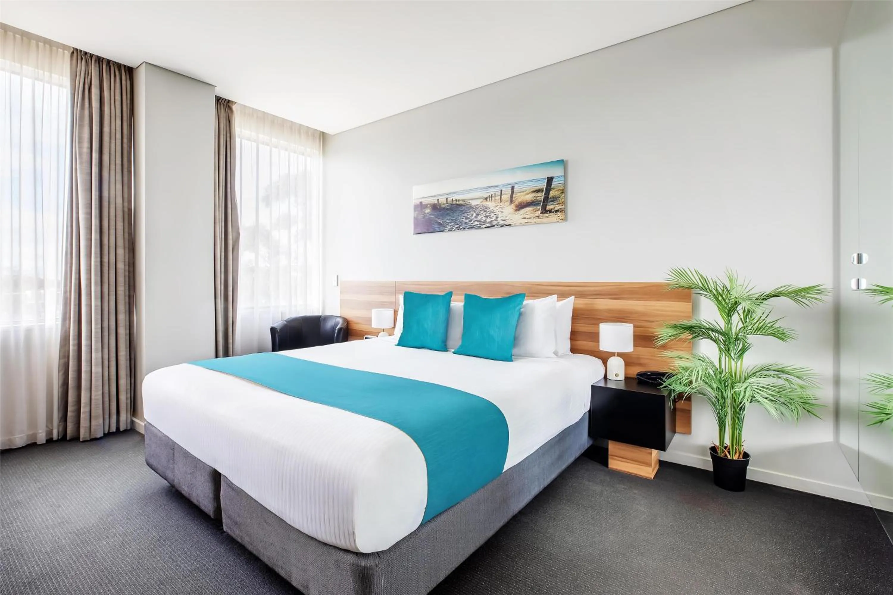 Bed in Metro Hotel Miranda