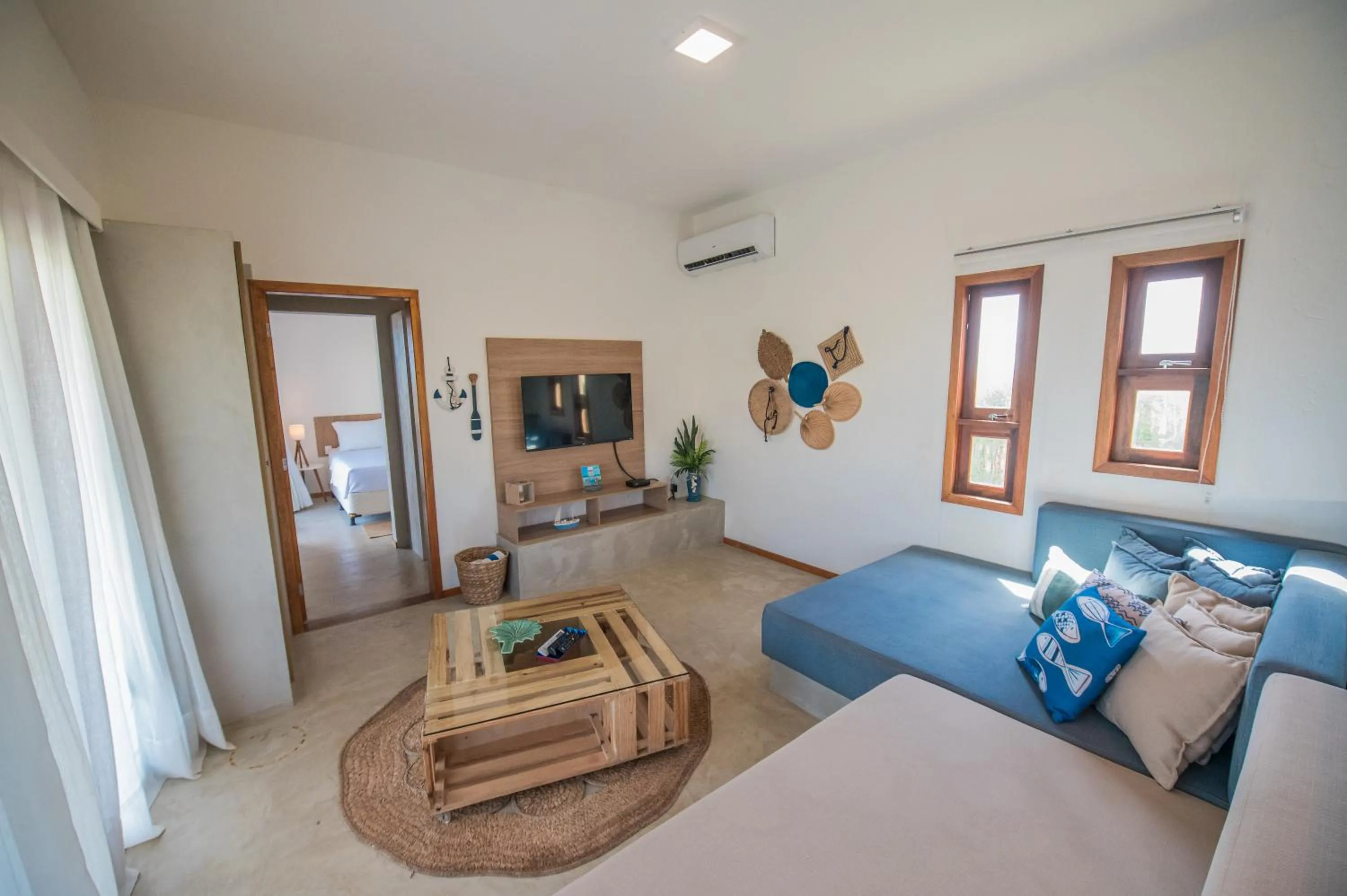 TV and multimedia in The Coral Beach Resort by Atlantica