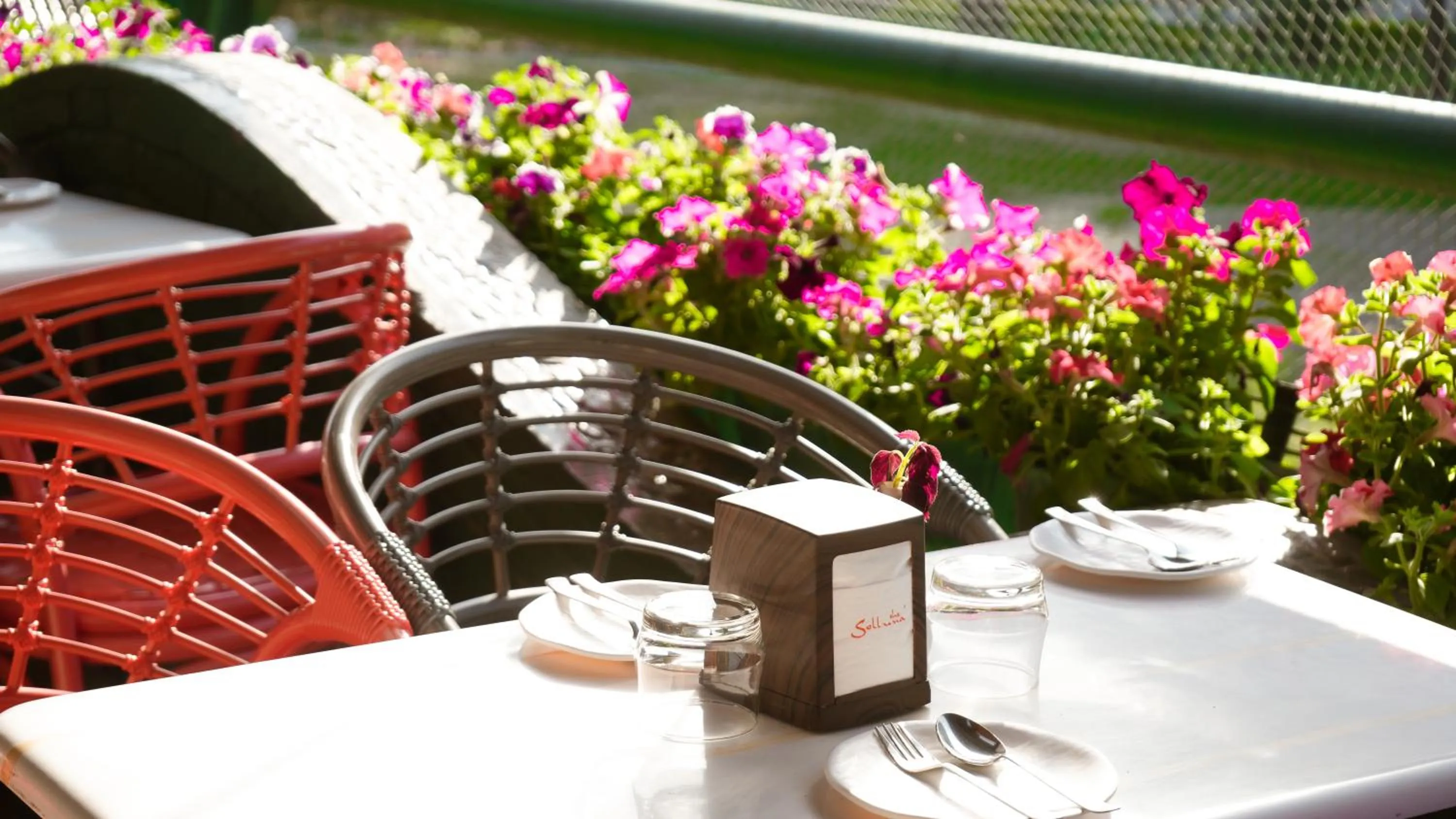 Restaurant/places to eat in The Solluna Resort