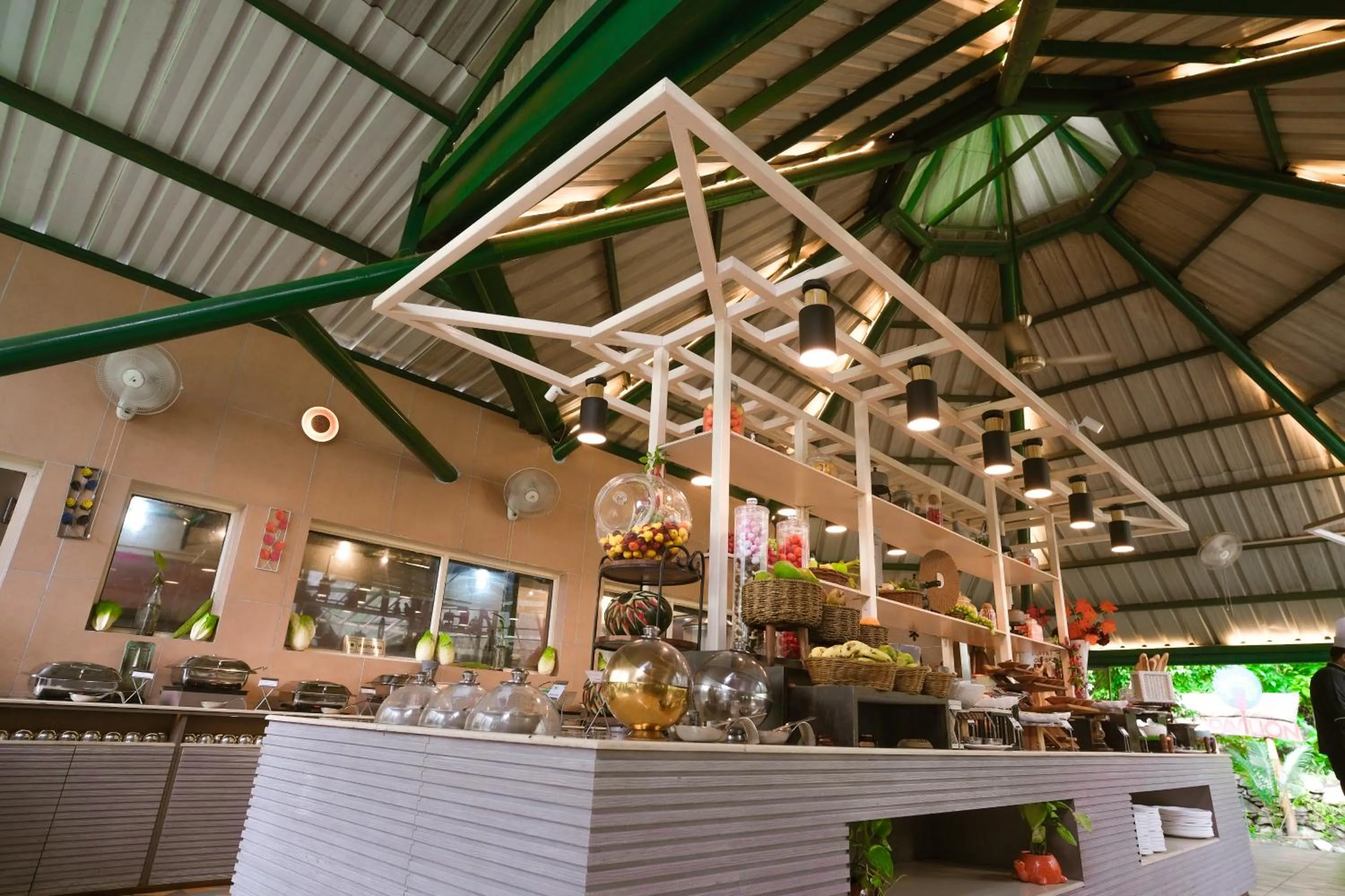 Restaurant/places to eat in The Solluna Resort