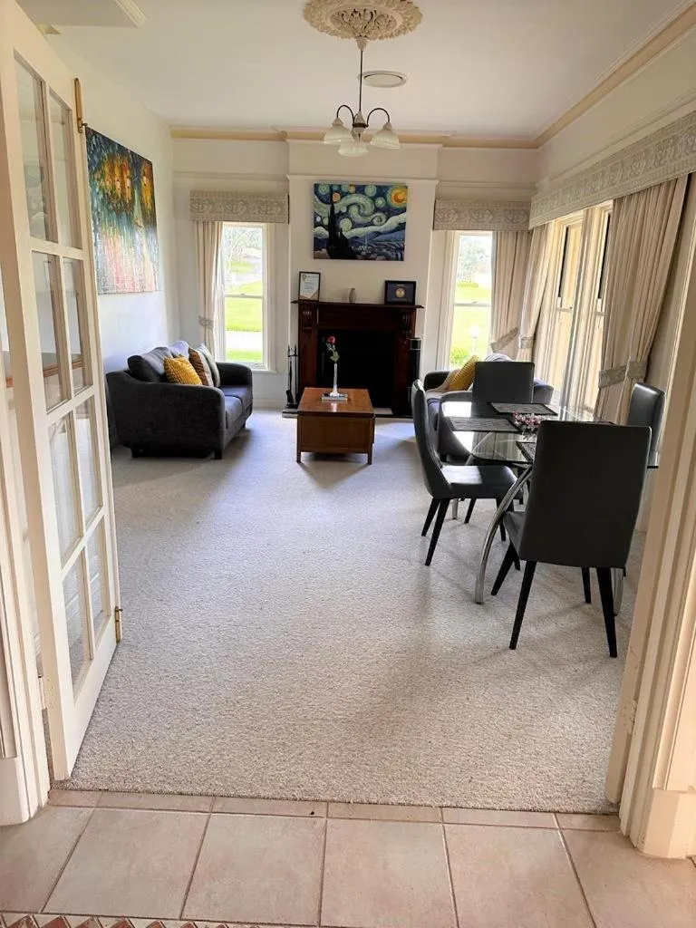 Brice Hill Country Lodge