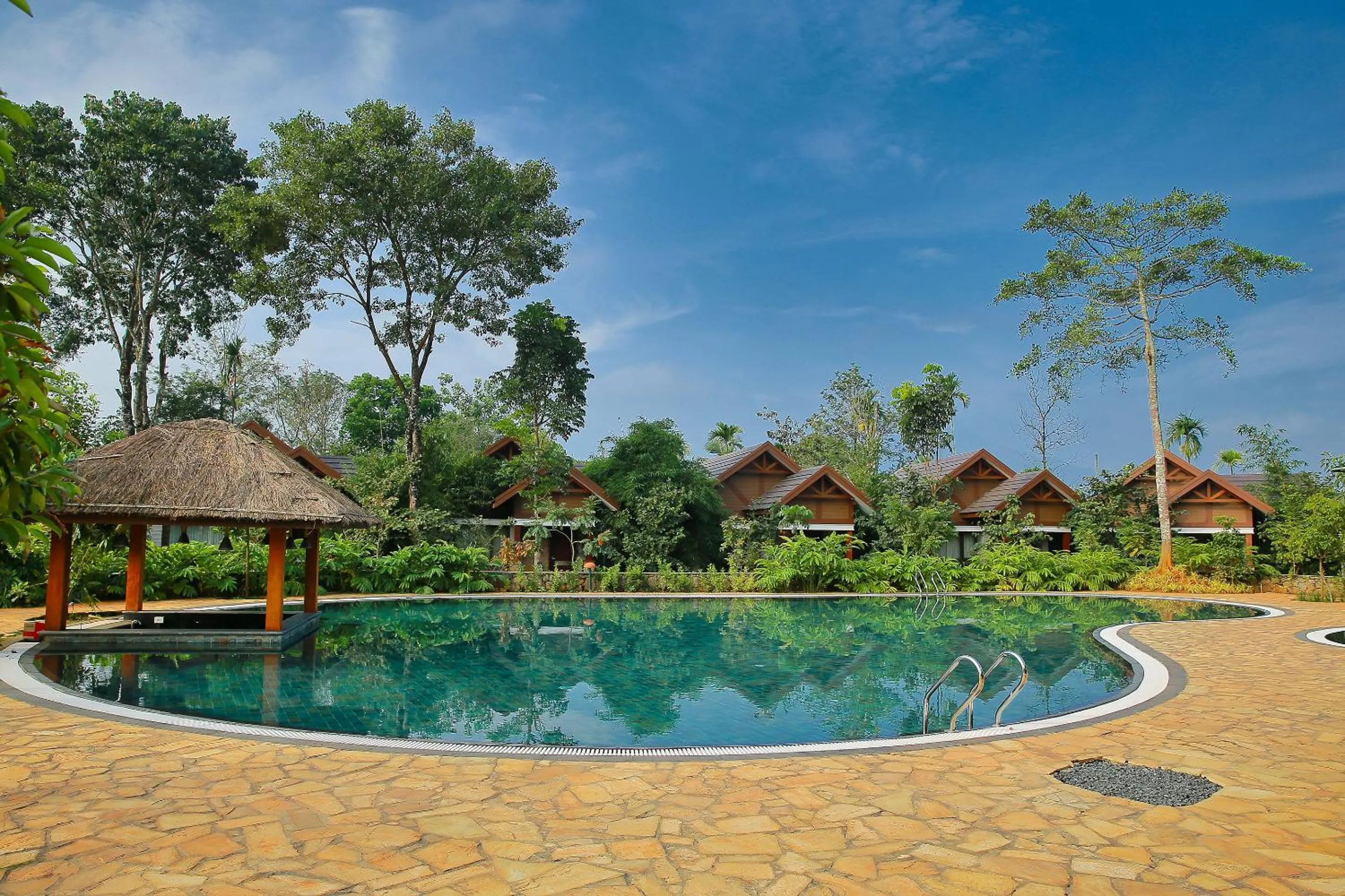 Swimming pool in Morickap Resort