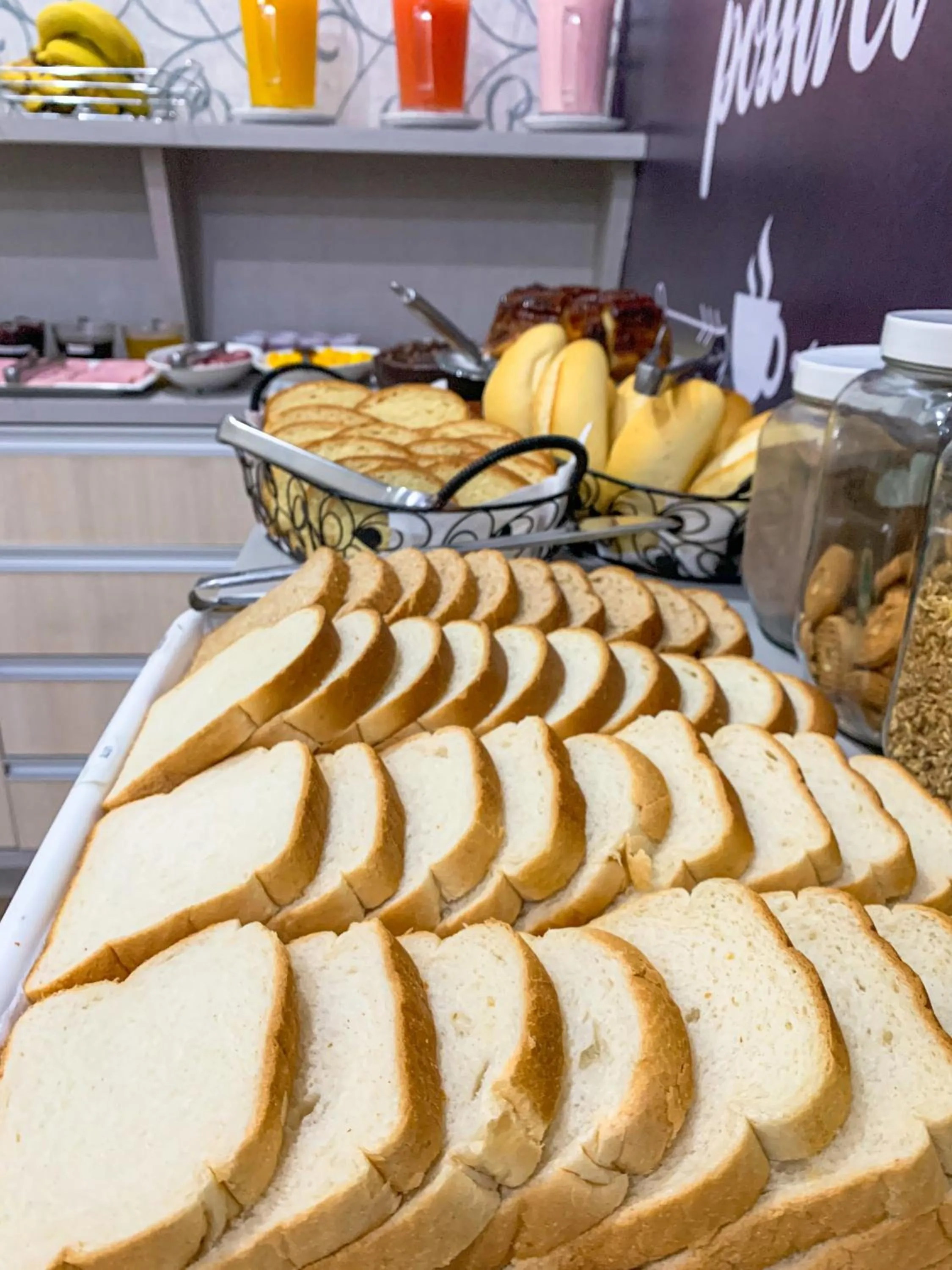 Food and drinks in Hotel Ideal