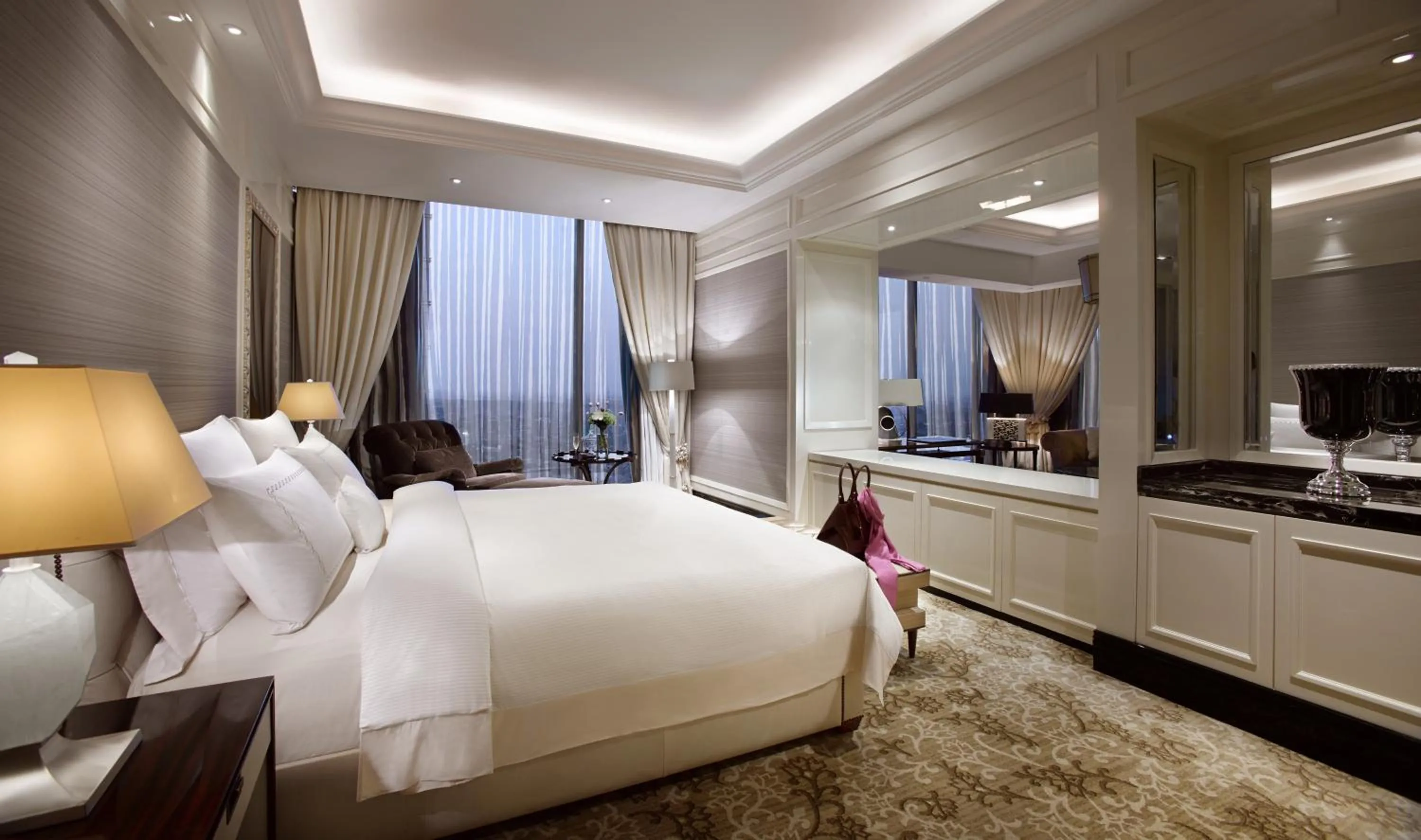 Photo of the whole room, Bed in The Trans Luxury Hotel Bandung