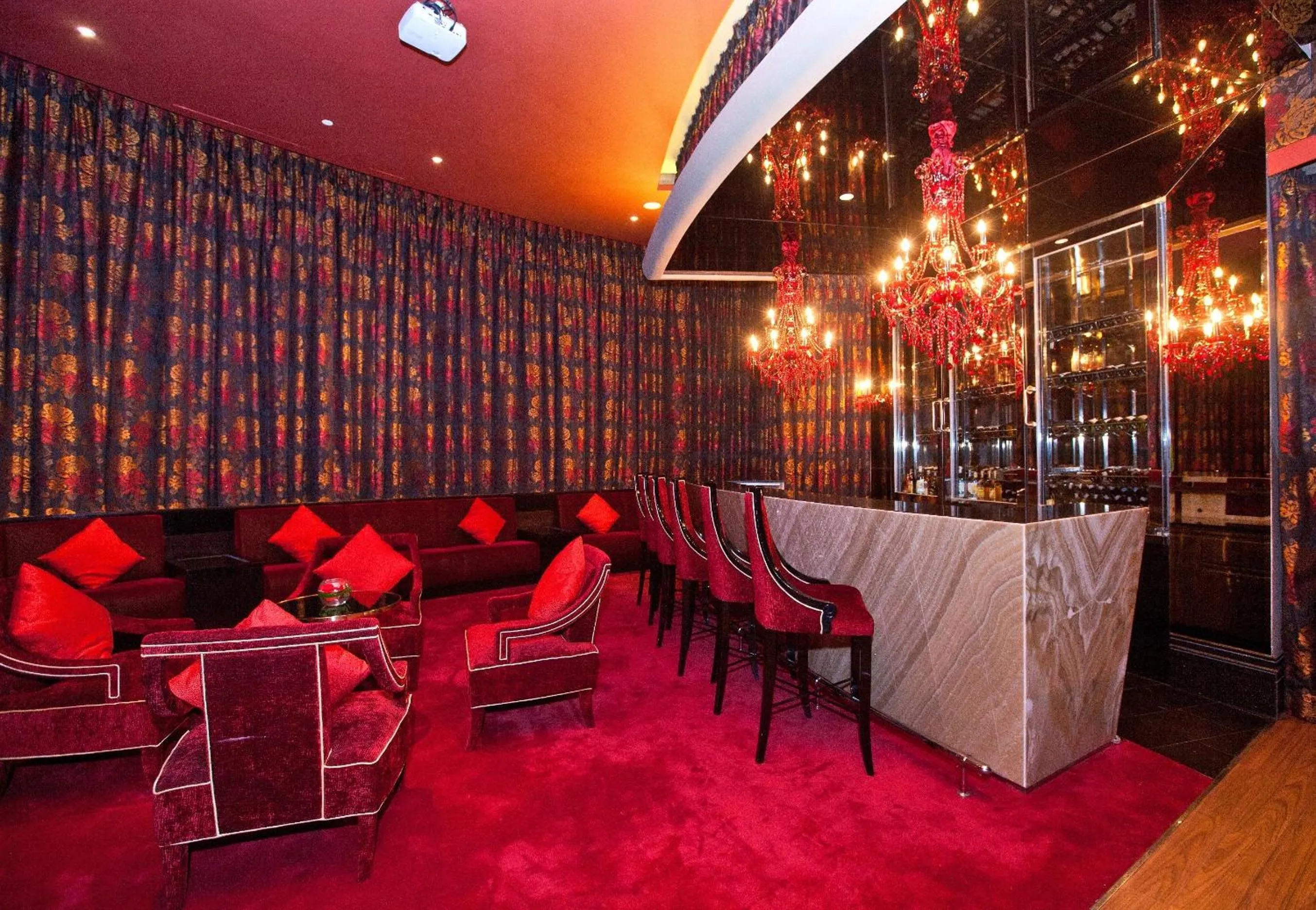 Lounge or bar in The Trans Luxury Hotel Bandung