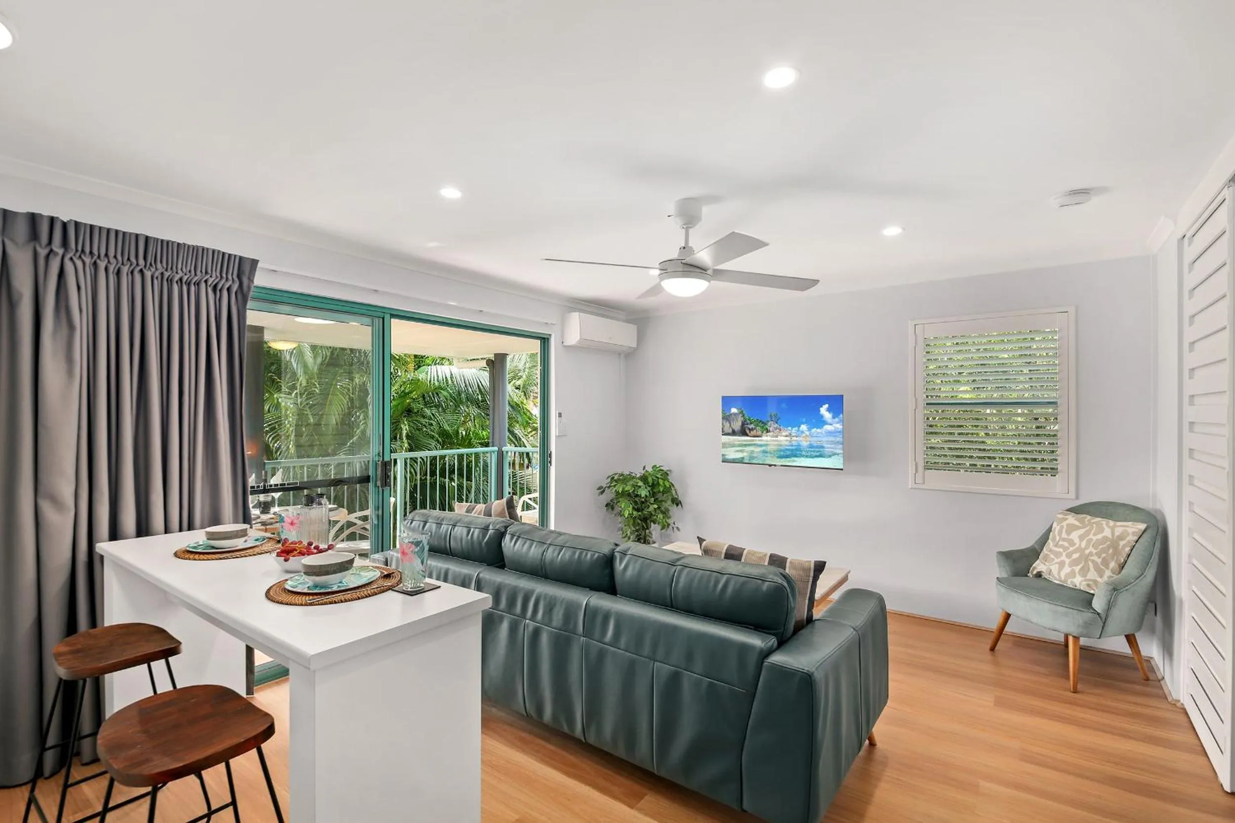 Living room in Chez Noosa Holiday Apartments