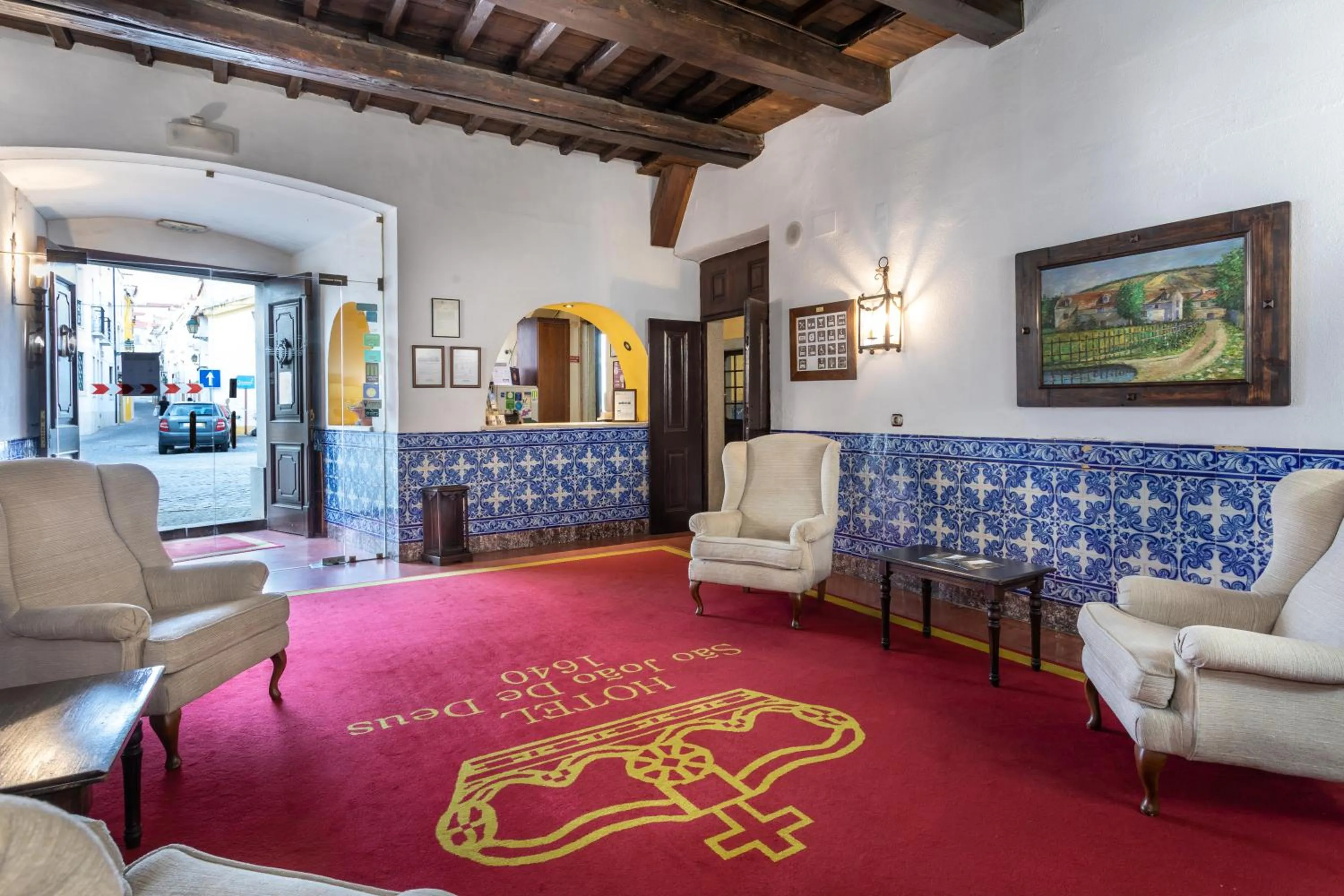 Lobby or reception in Hotel Sao Joao De Deus by RIDAN Hotels