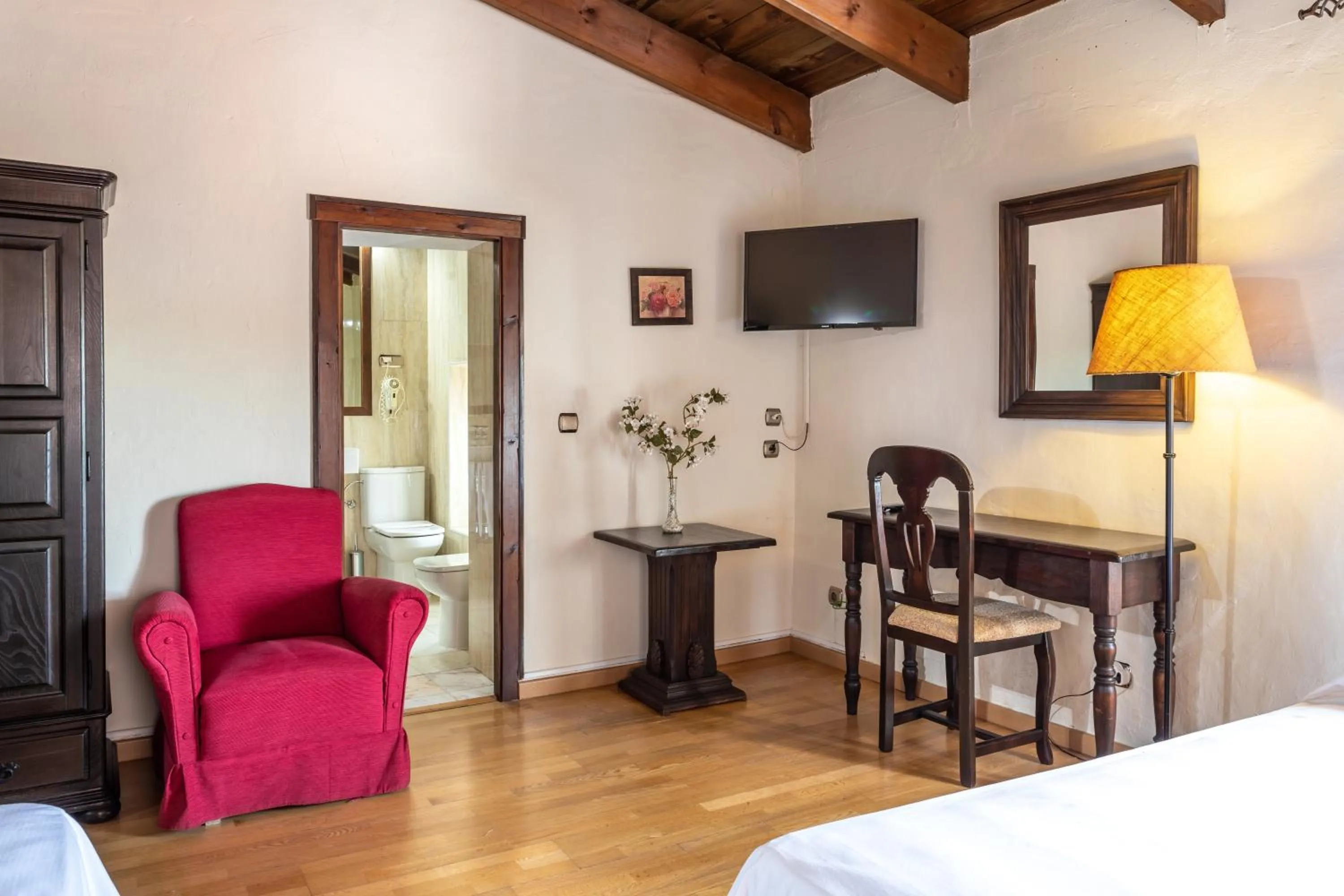 Seating area, Bed in Hotel Sao Joao De Deus by RIDAN Hotels