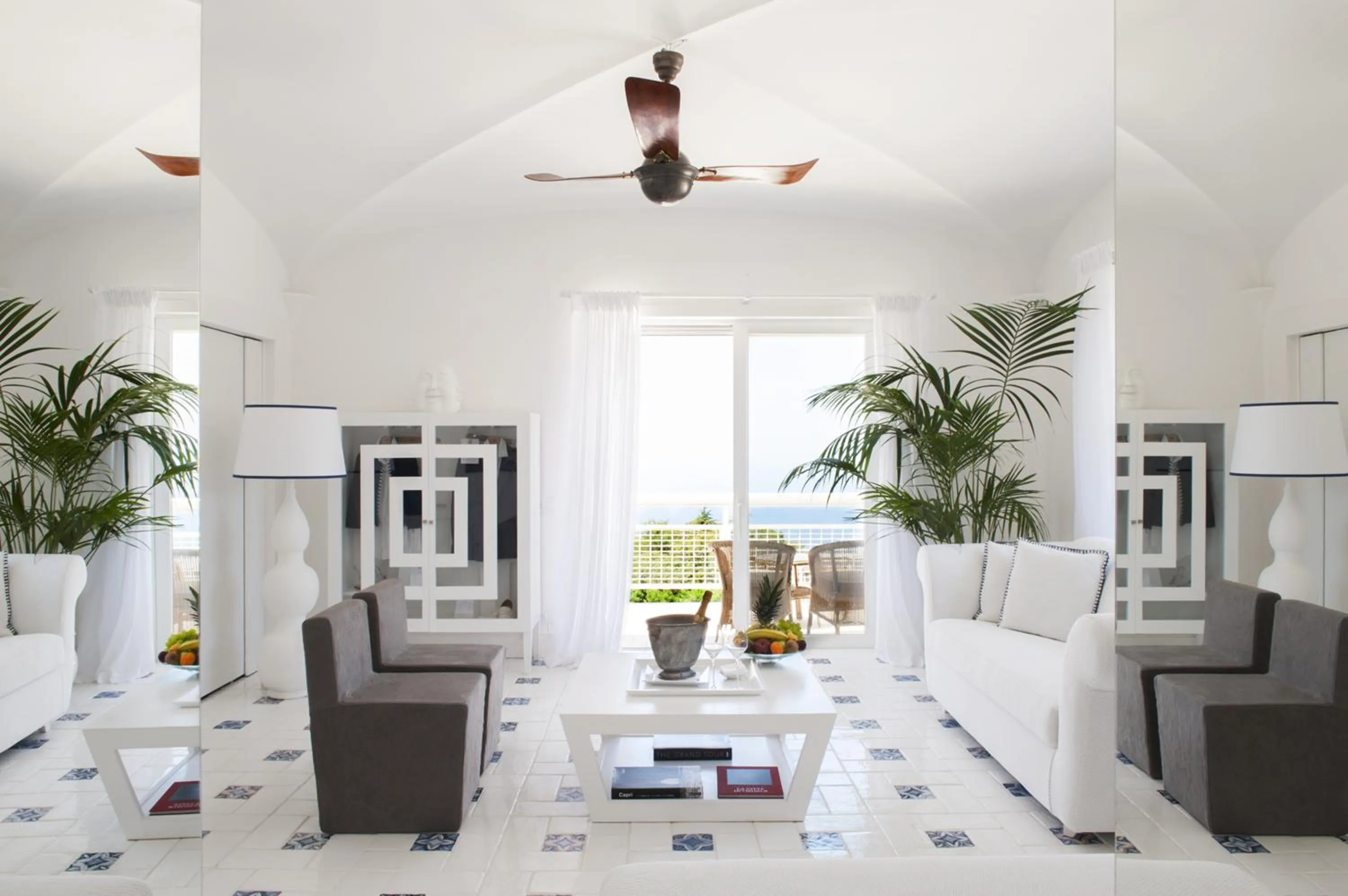 Living room in Jumeirah Capri Palace