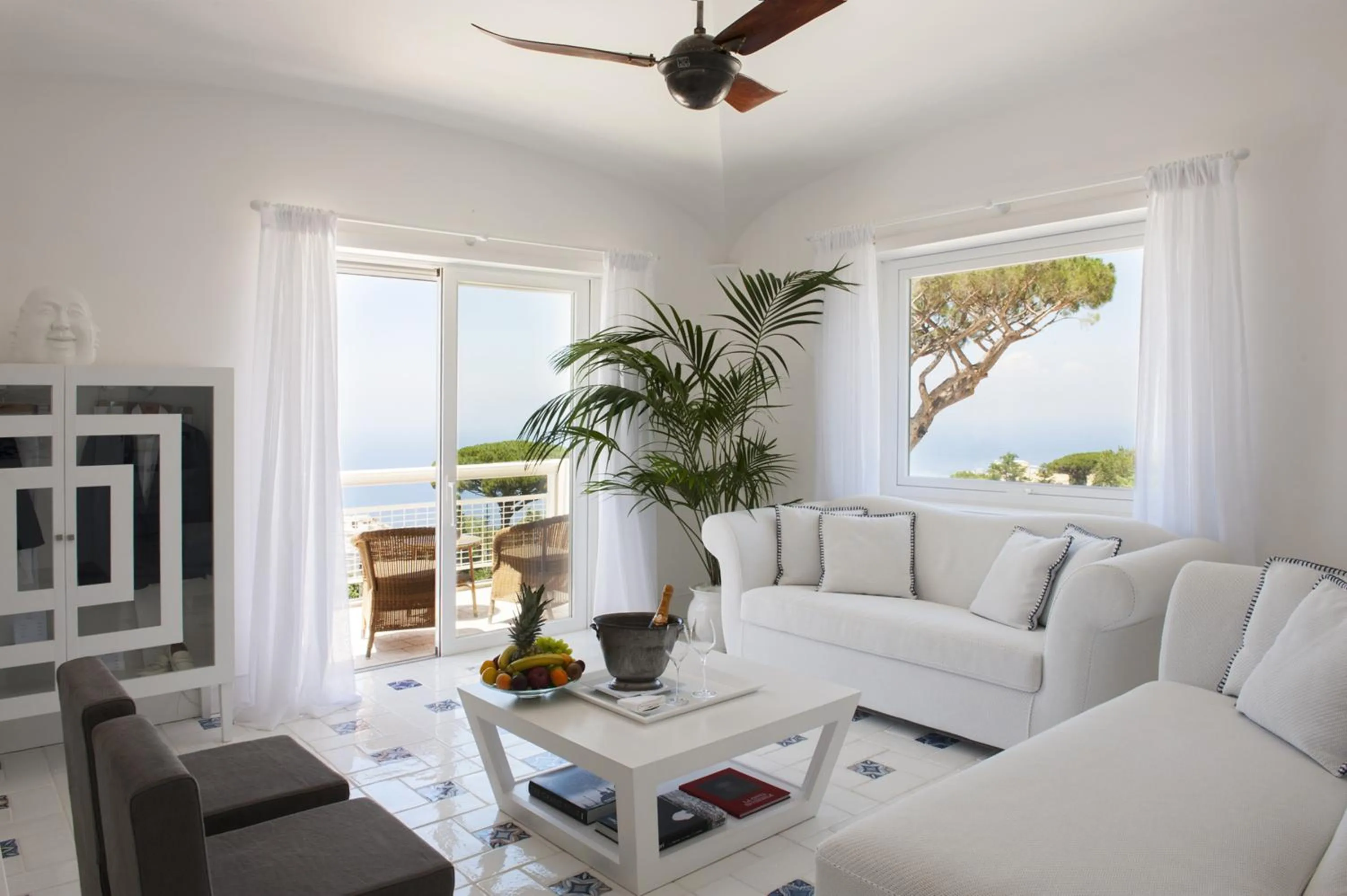 Living room in Jumeirah Capri Palace