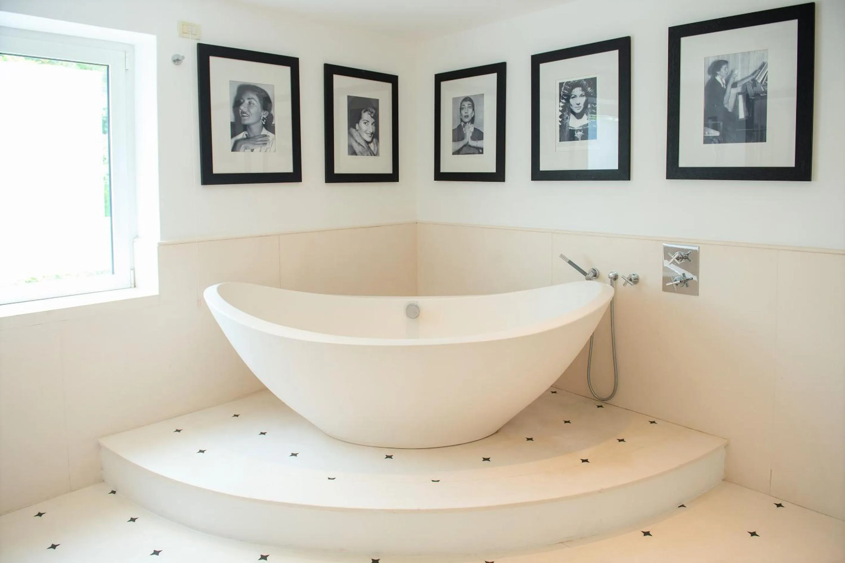 Bathroom in Jumeirah Capri Palace