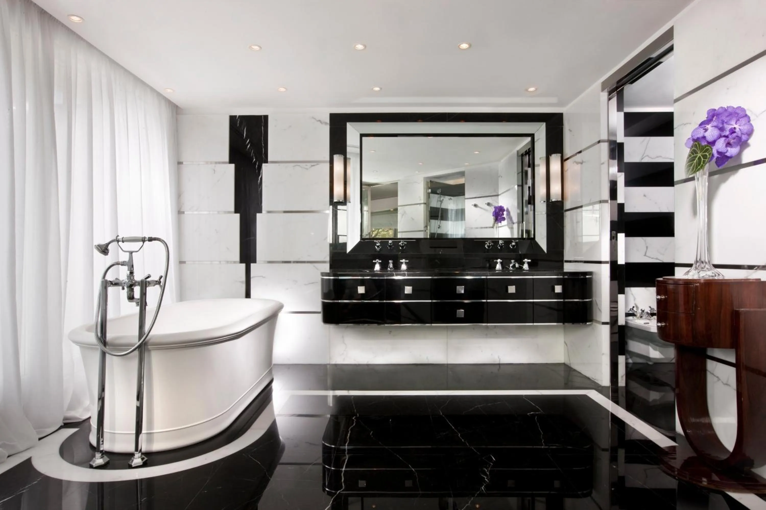 Bathroom in Jumeirah Capri Palace