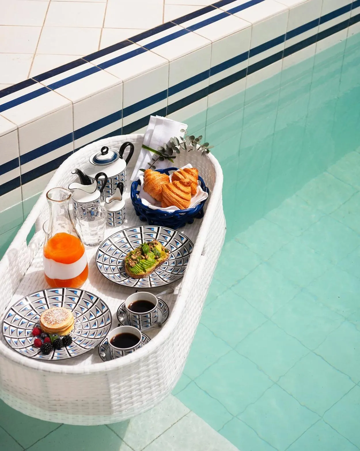 Swimming pool in Jumeirah Capri Palace