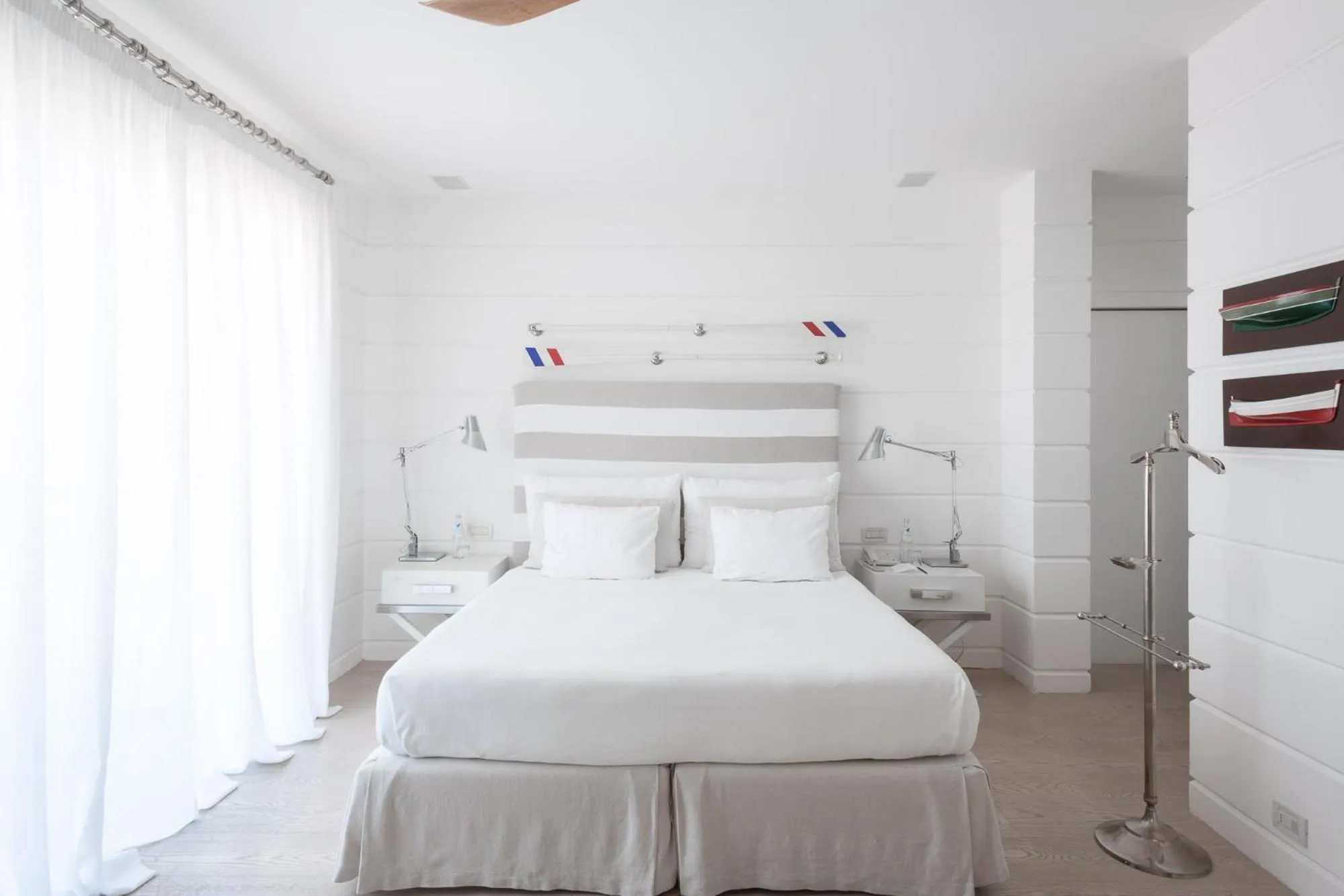 Bed in Jumeirah Capri Palace