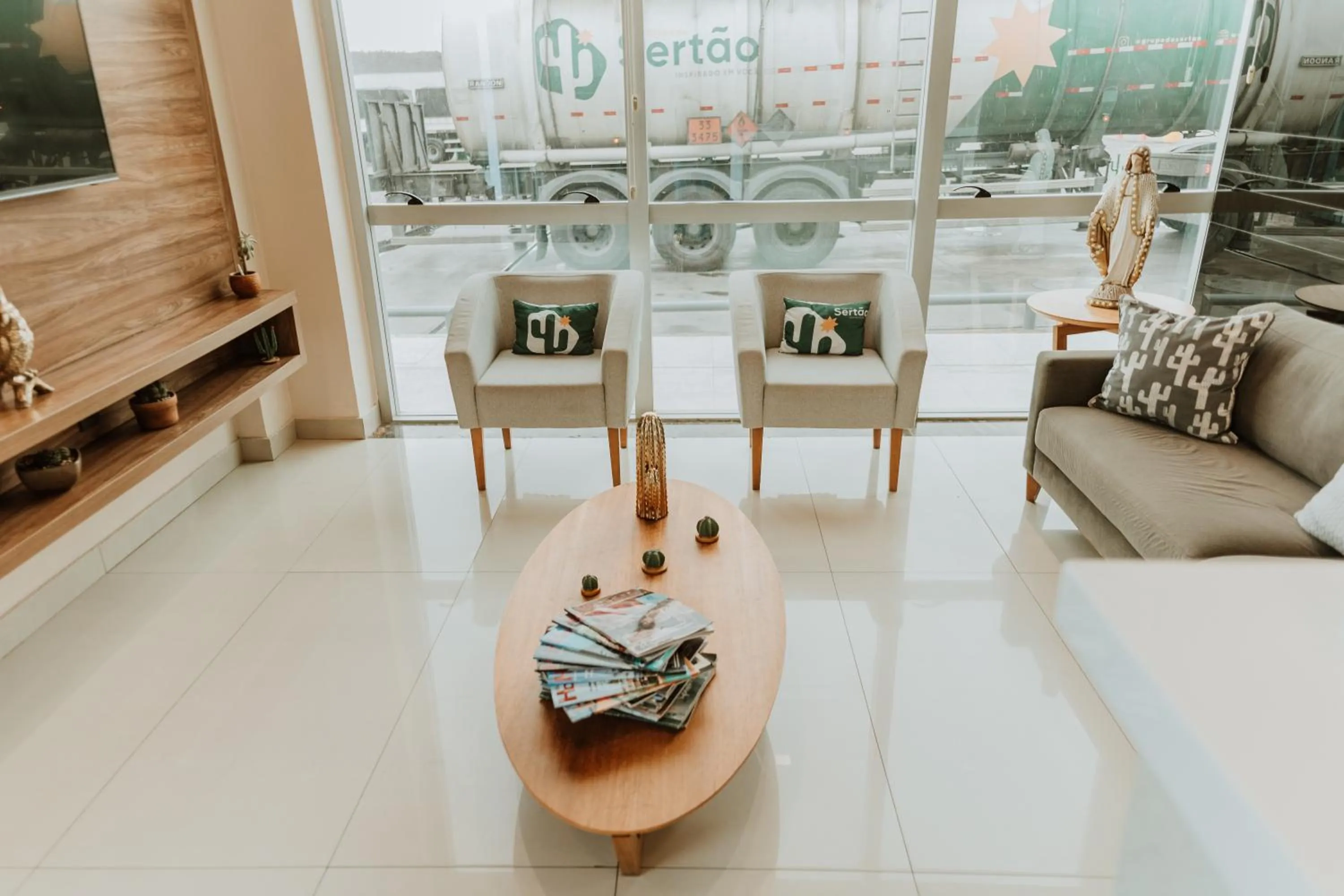 Communal lounge/ TV room in Hotel do Sertão