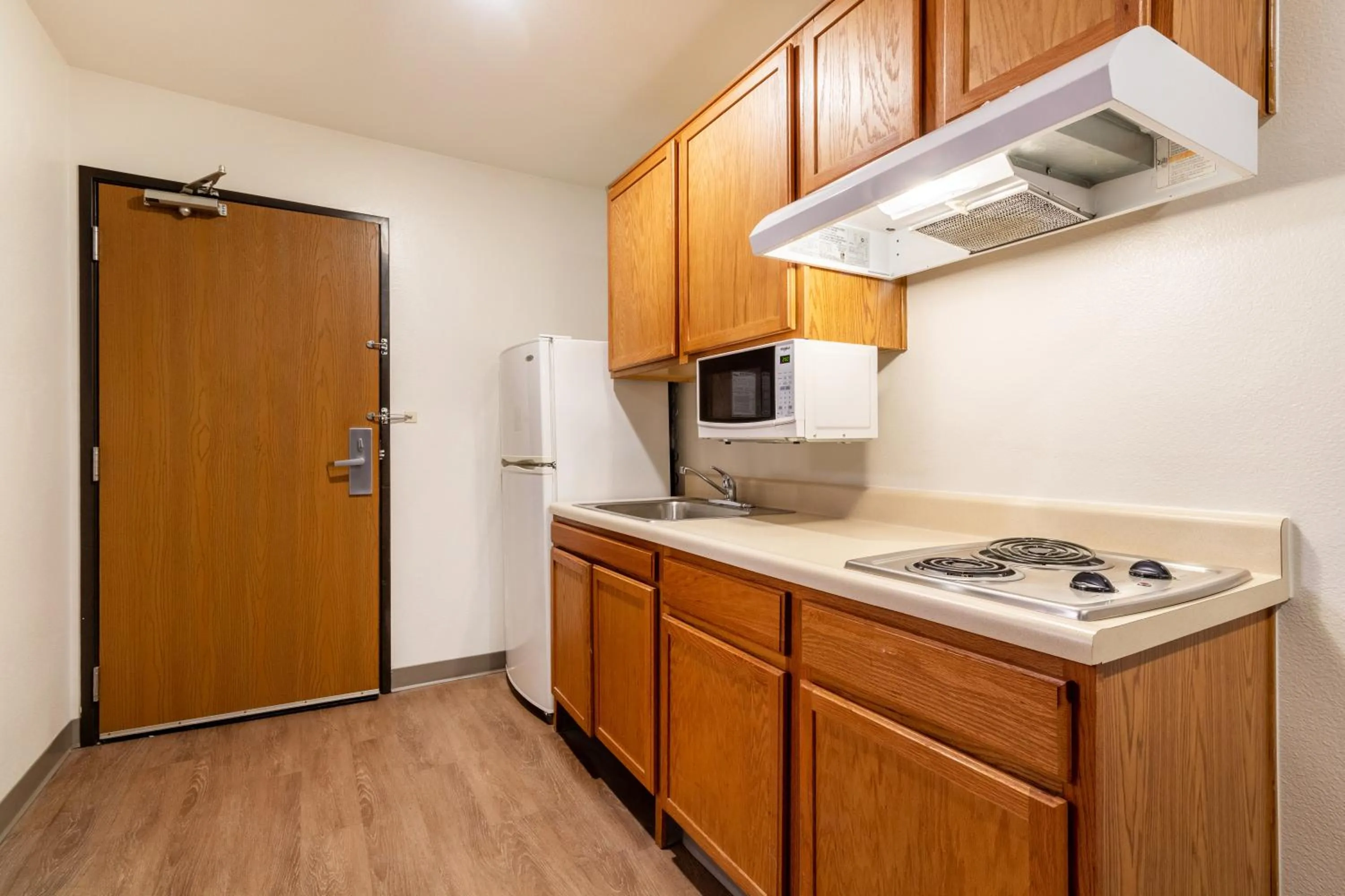 Kitchen or kitchenette in WoodSpring Suites Houston Baytown