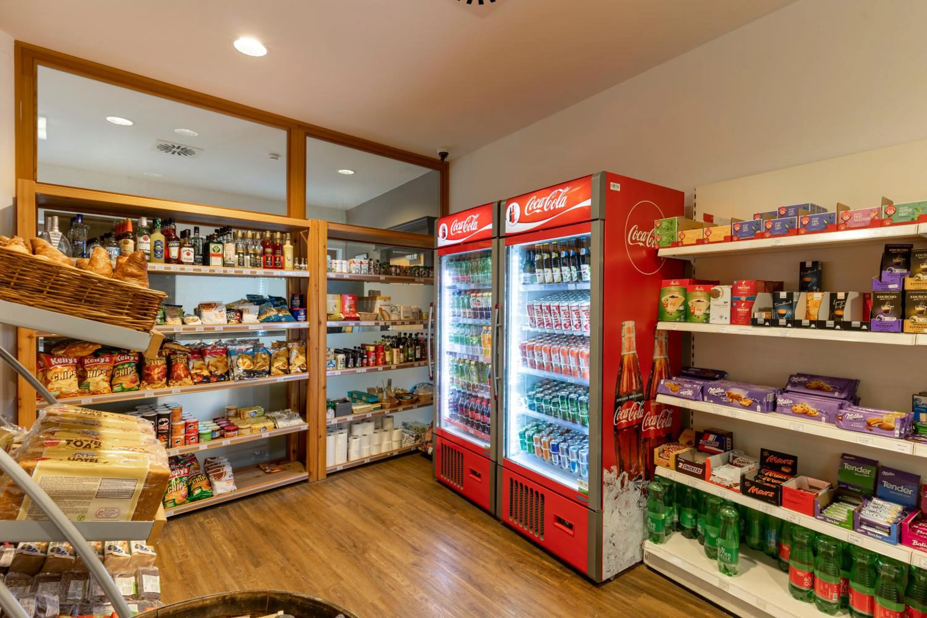 On-site shops in Dormio Resort Obertraun